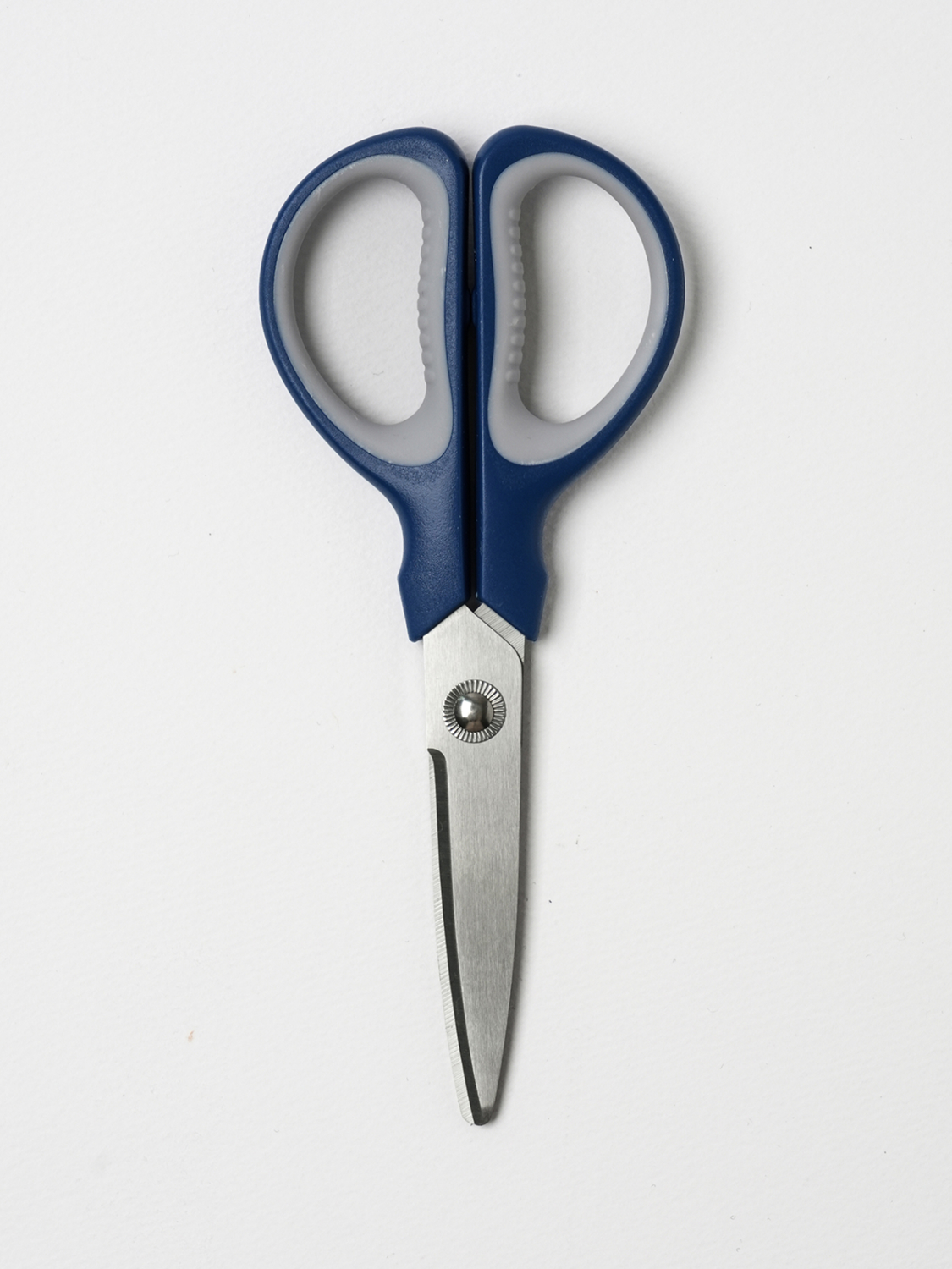 curve blade scissors 17 cm blue