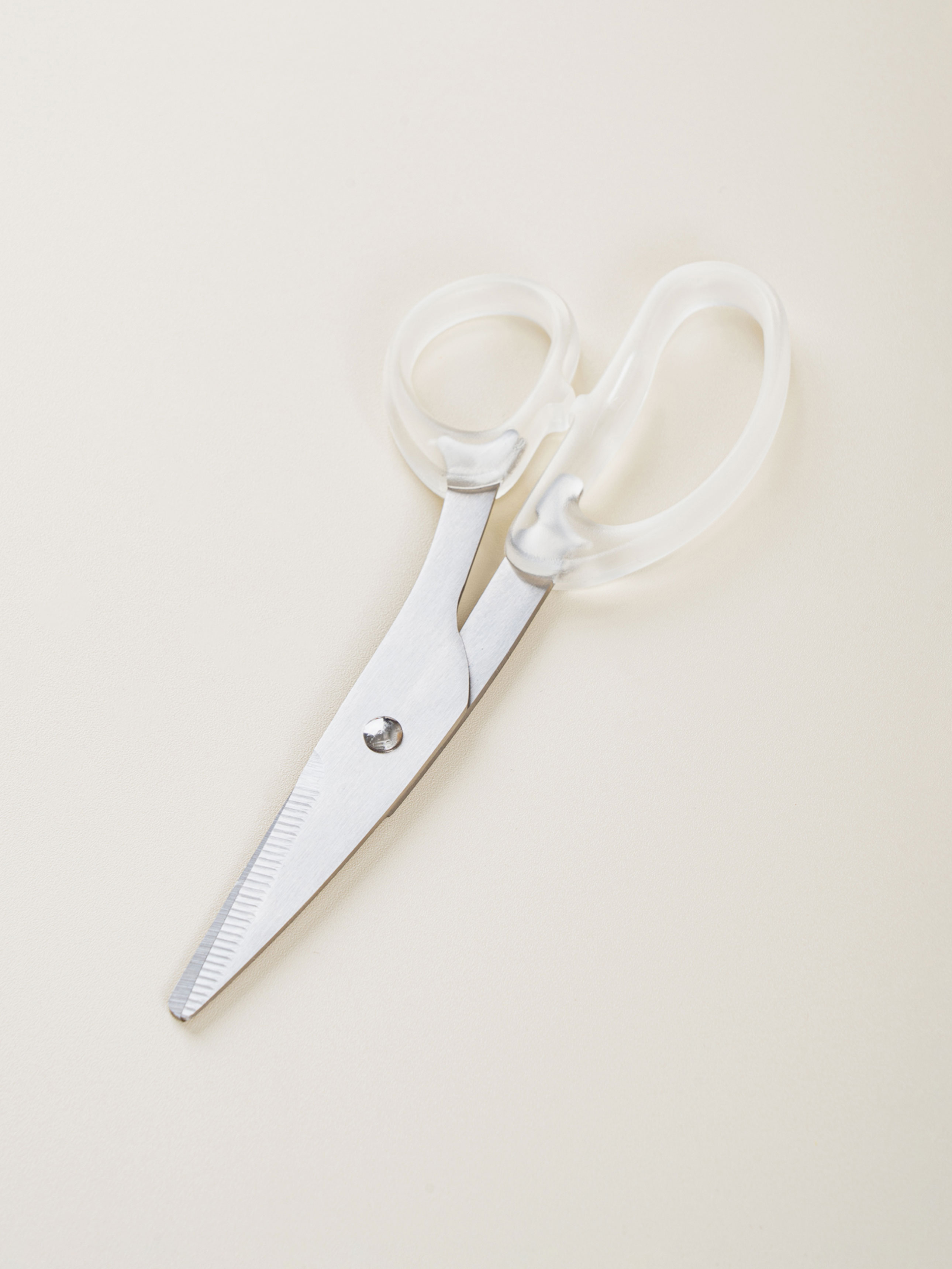 office curve blade serrated scissors