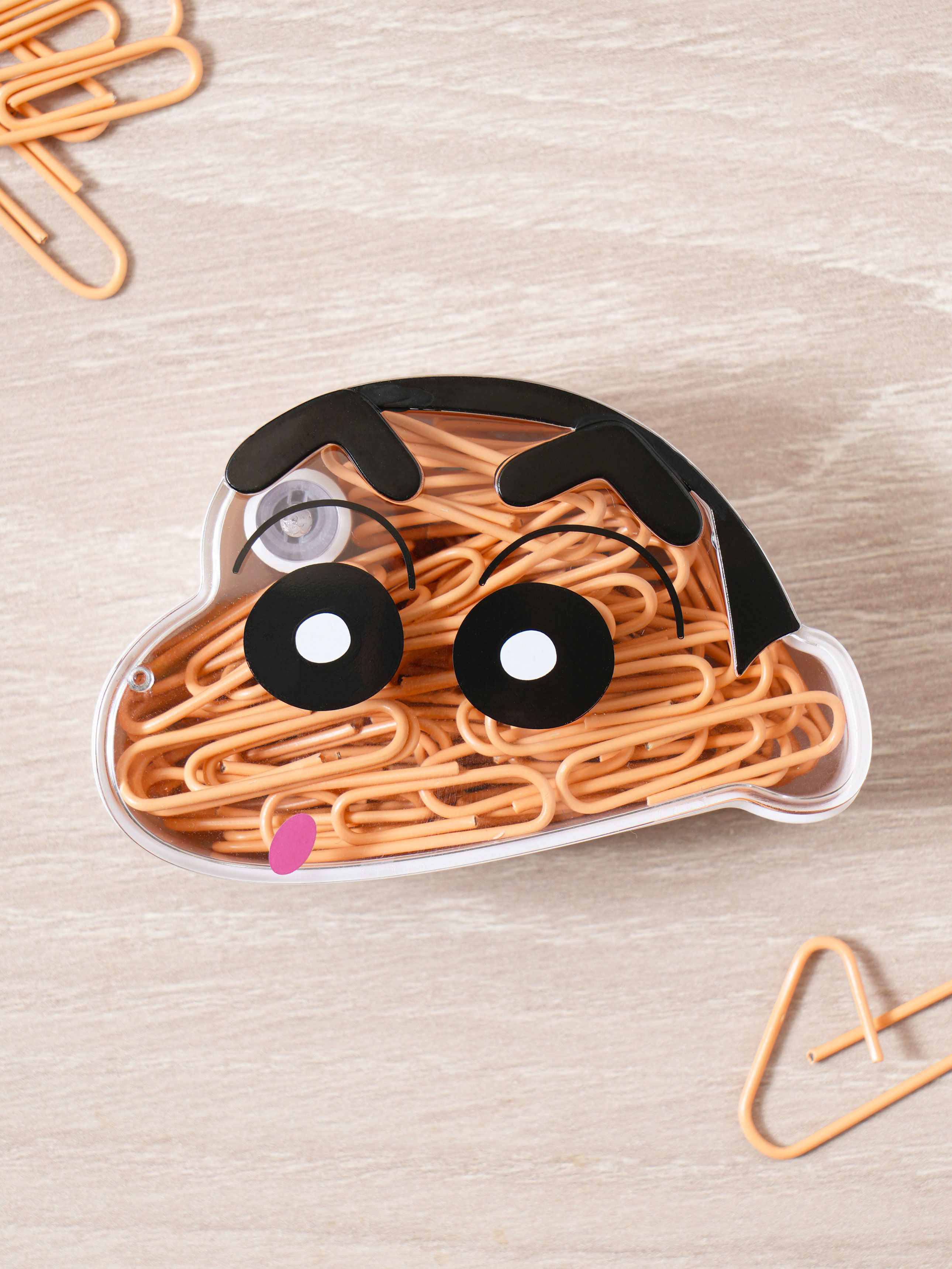 Crayon Shin-chan clip storage box set (90 pieces)
