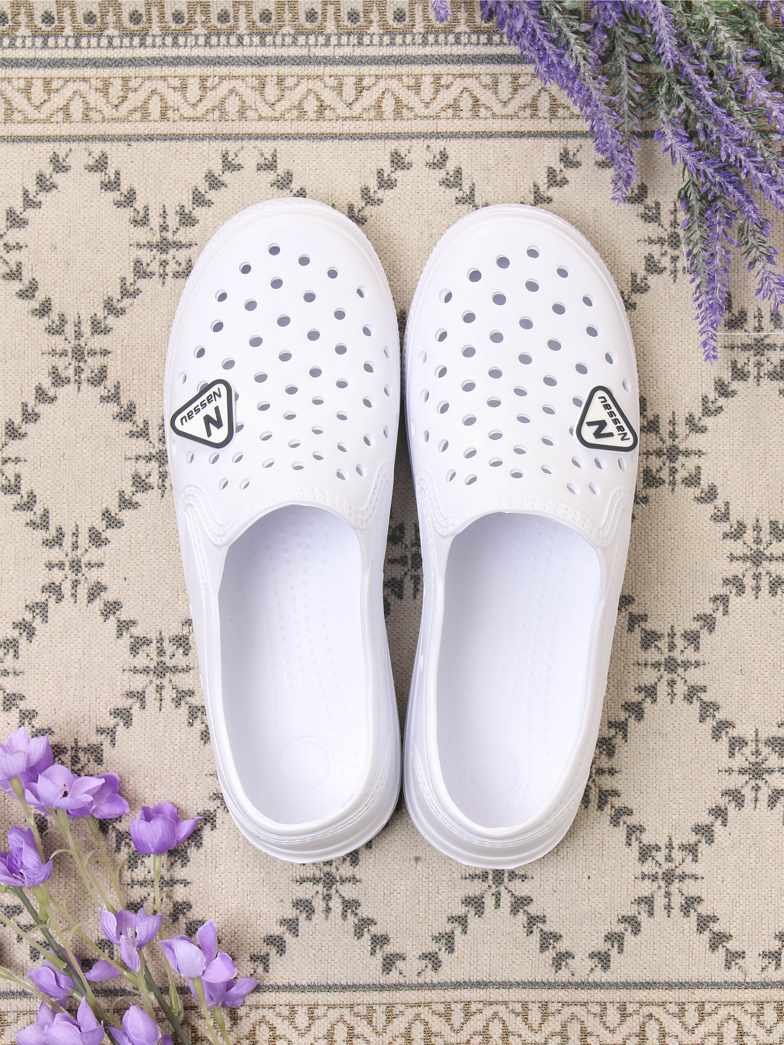 EVA indoor shoes approximately 270 mm