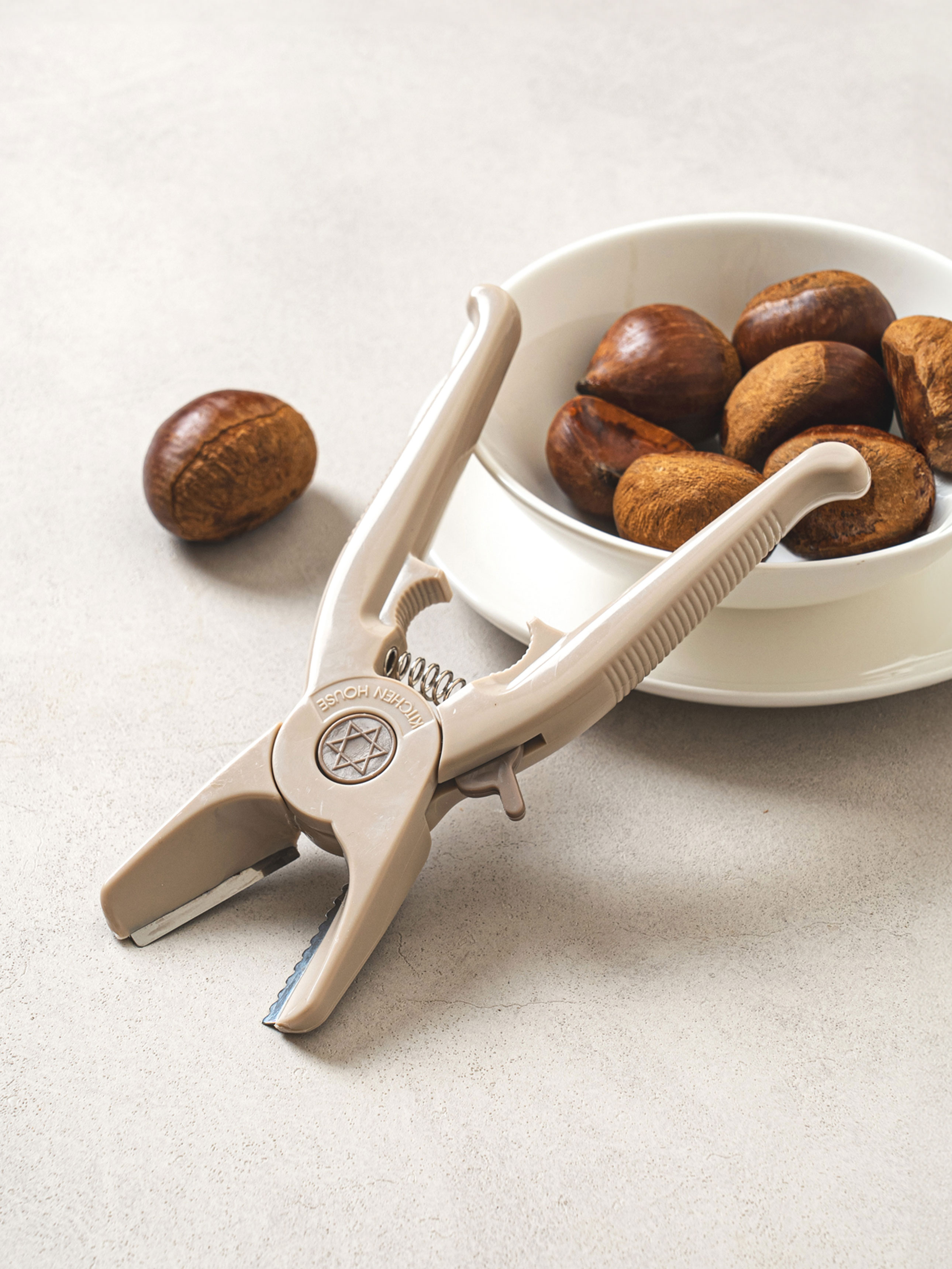 fine chestnut scissors
