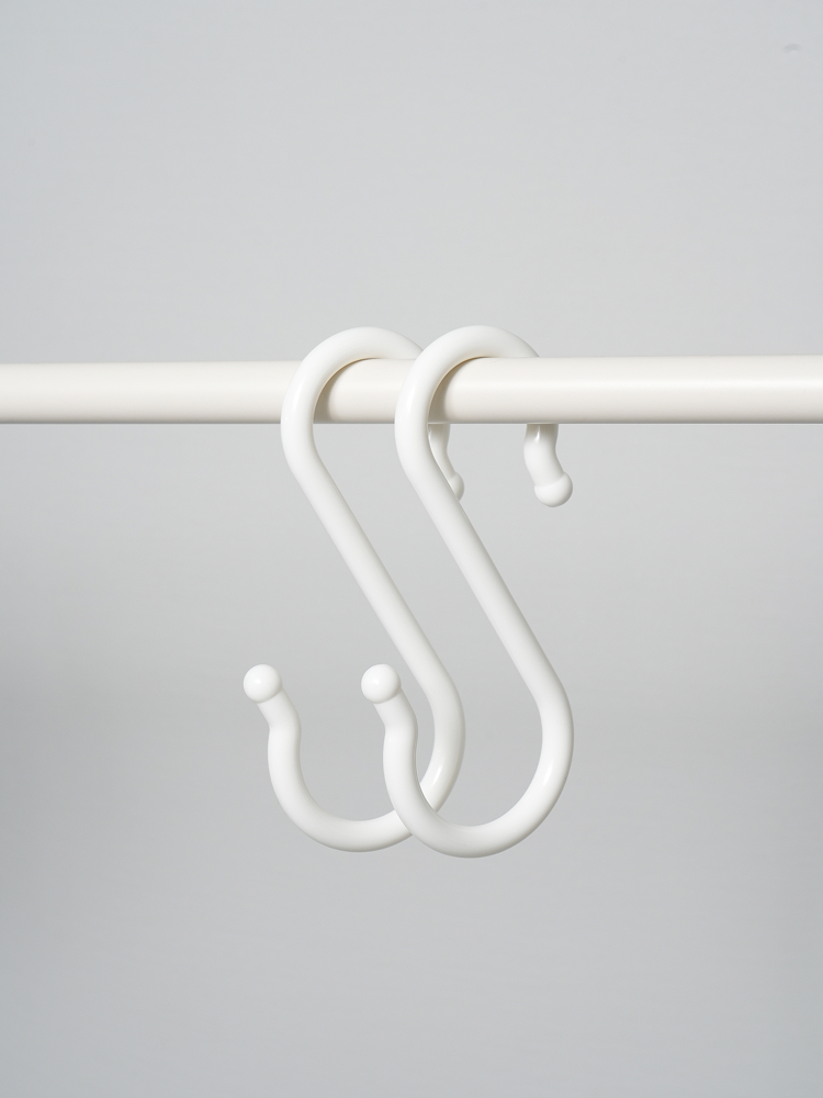 Japanese-made Pony Kasei hook hanger, large size (2 pieces)