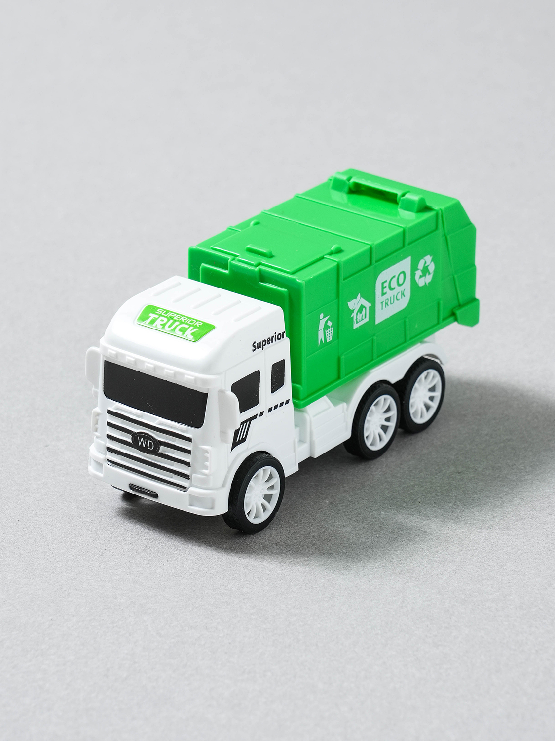 Full-back compression dump type sweeper