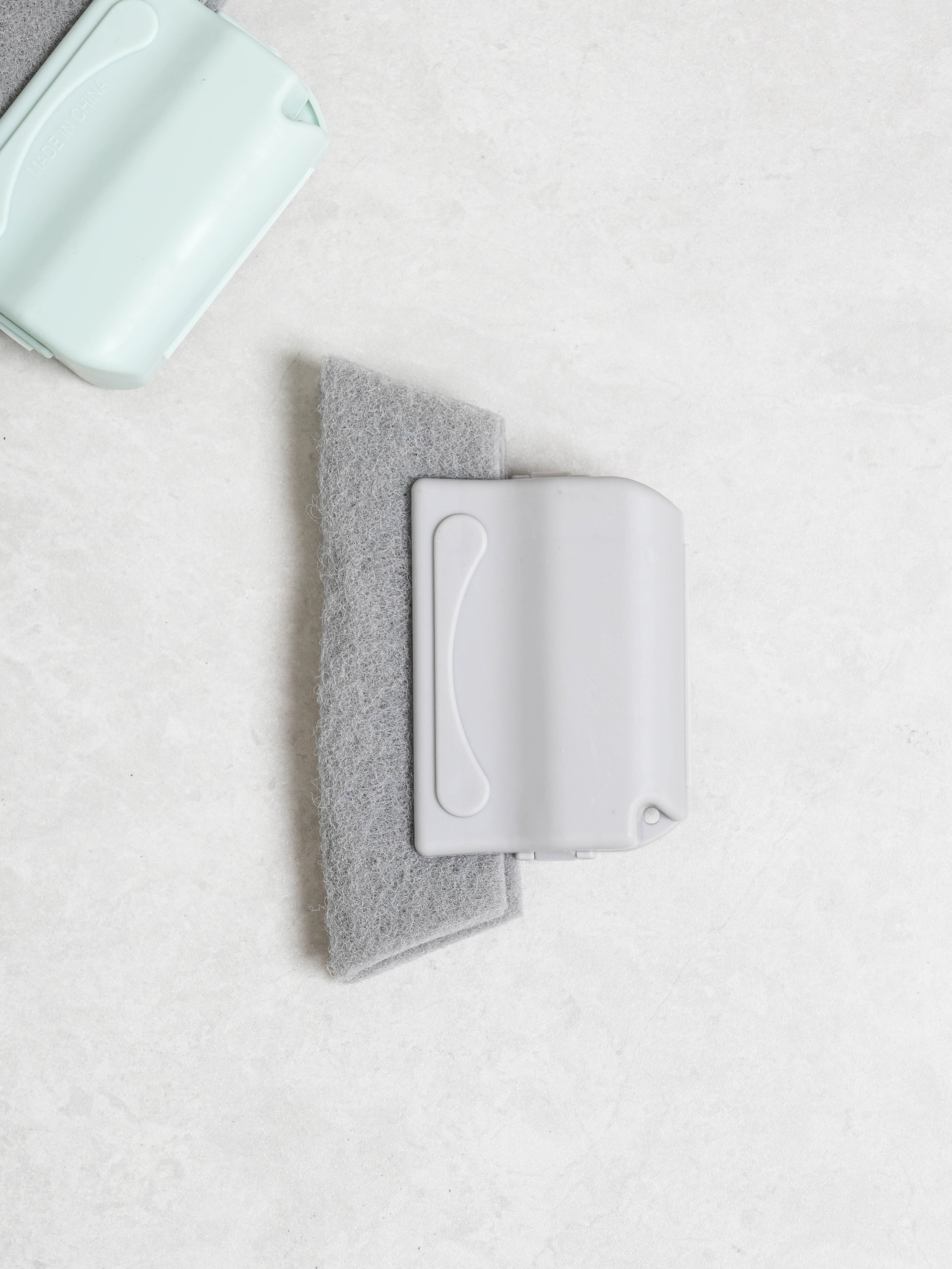 2 non-woven window sill cleaning pad refills