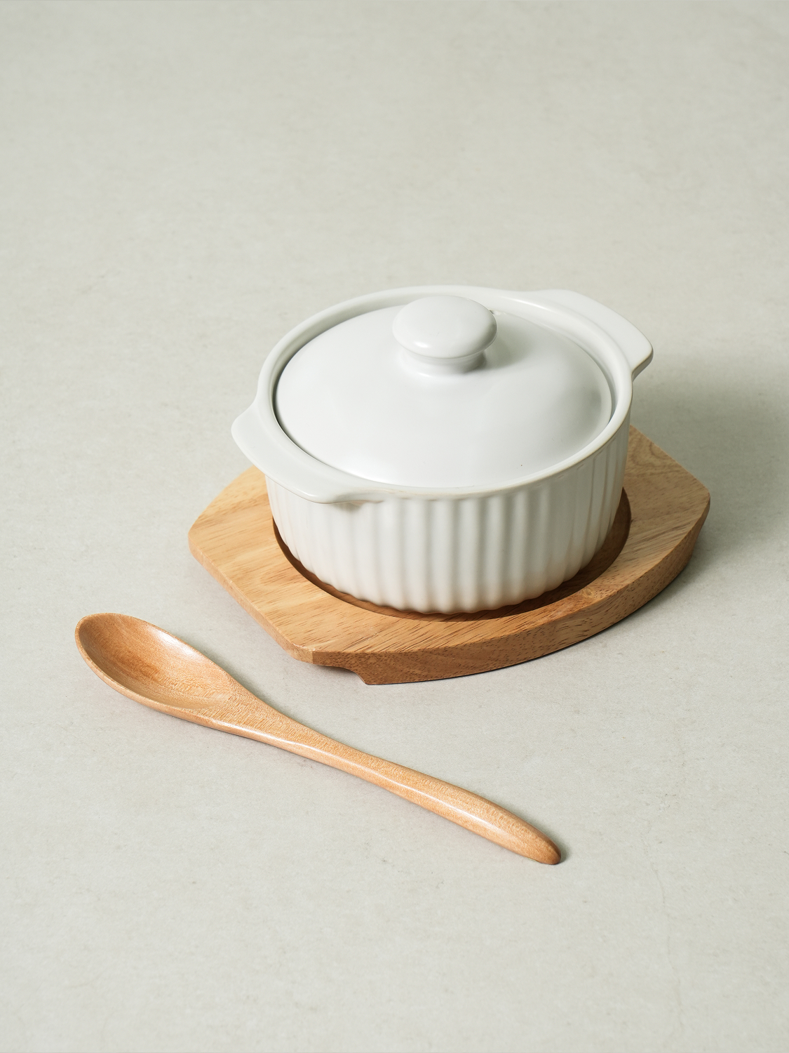 Rubber tree round earthenware pot stand