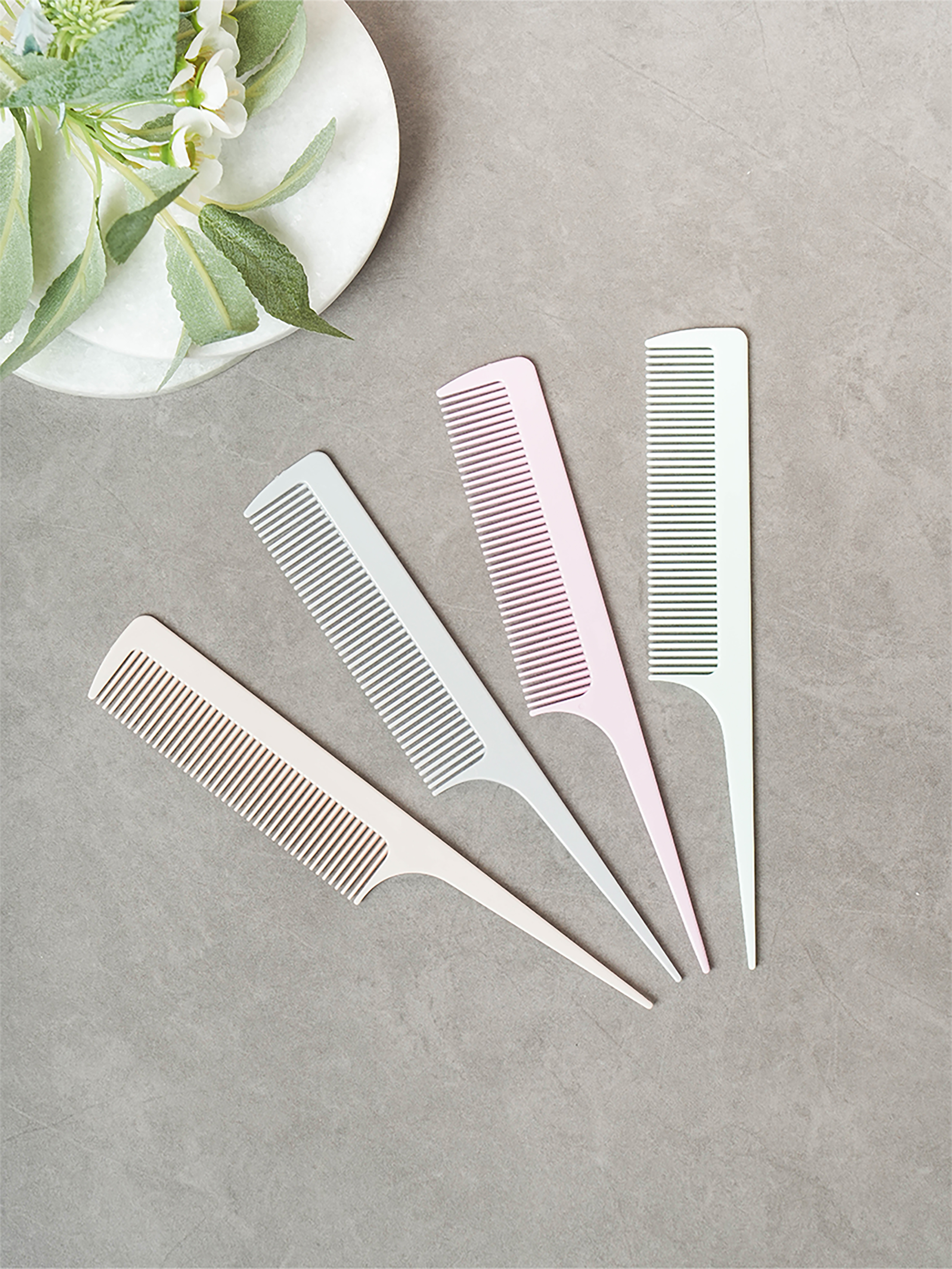 4 mini tail combs
