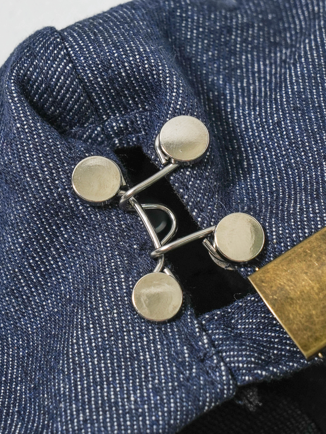 Hanging magic button & hook set