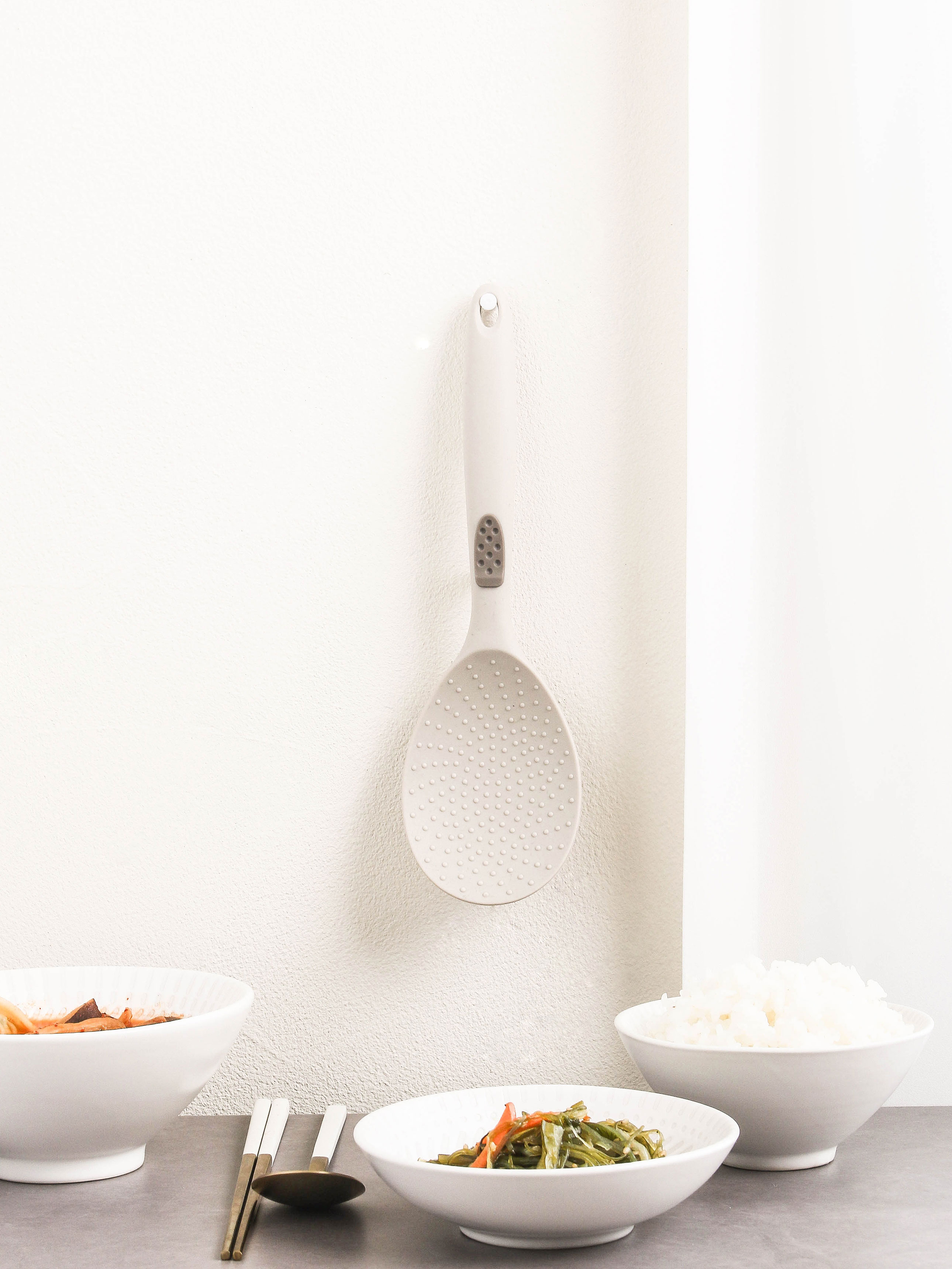 Standing silicone rice spatula