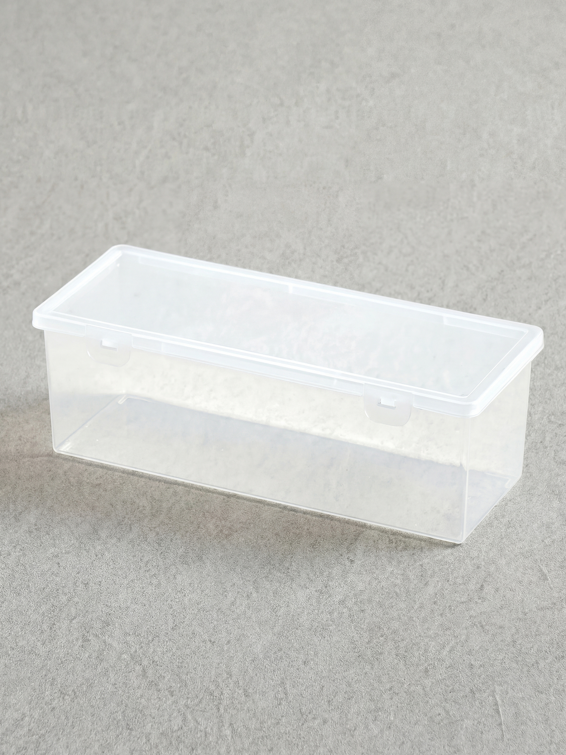 Integrated rectangular storage box 26