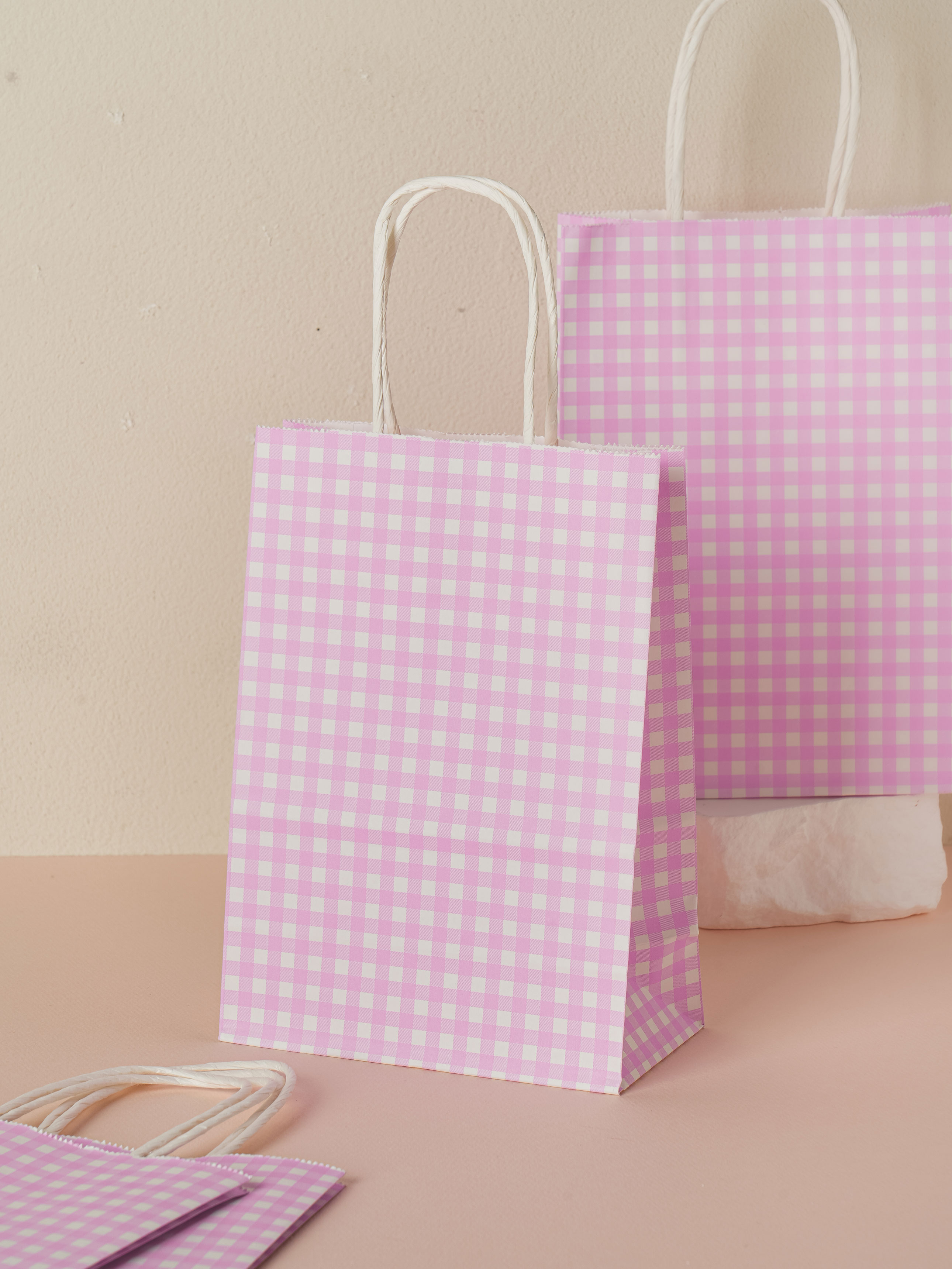 Gingham check bundled gift bag of 4 pink