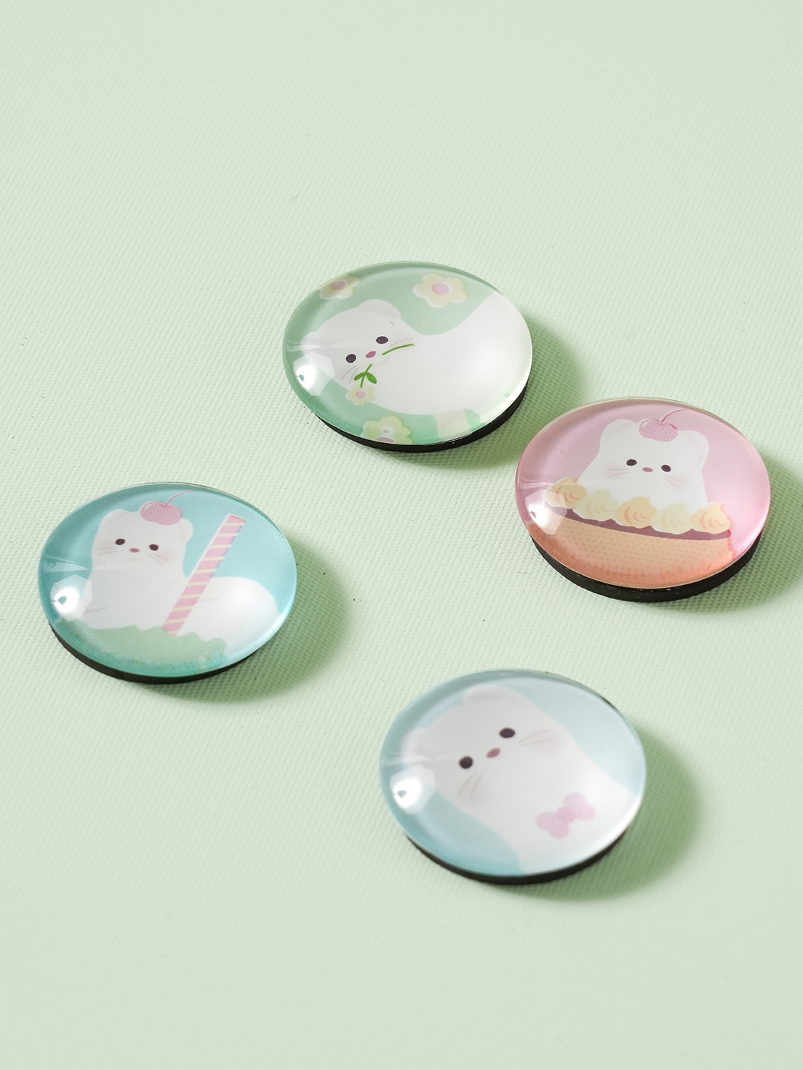 4 cream soda round glass magnets