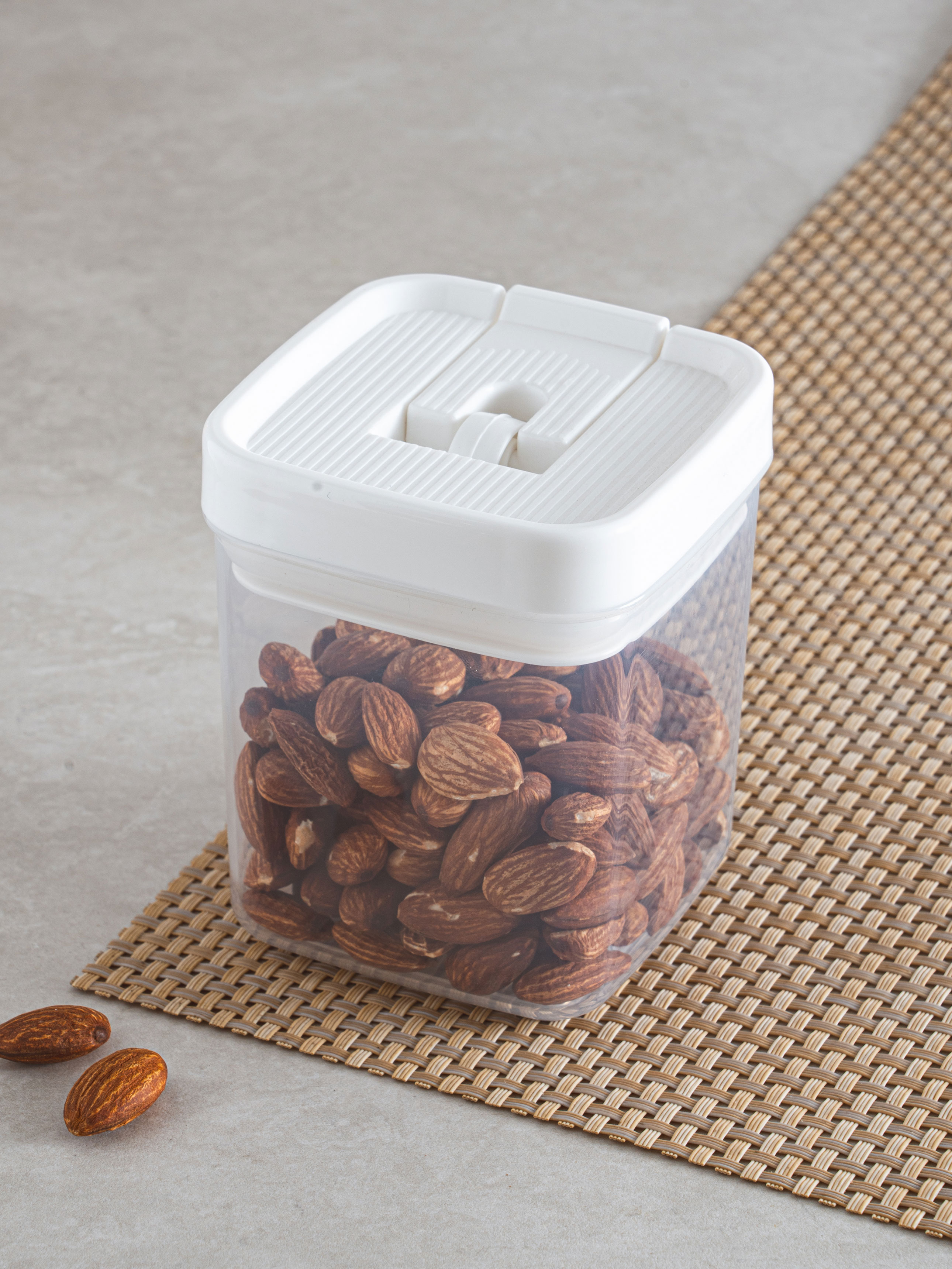 300 ml flip grain container