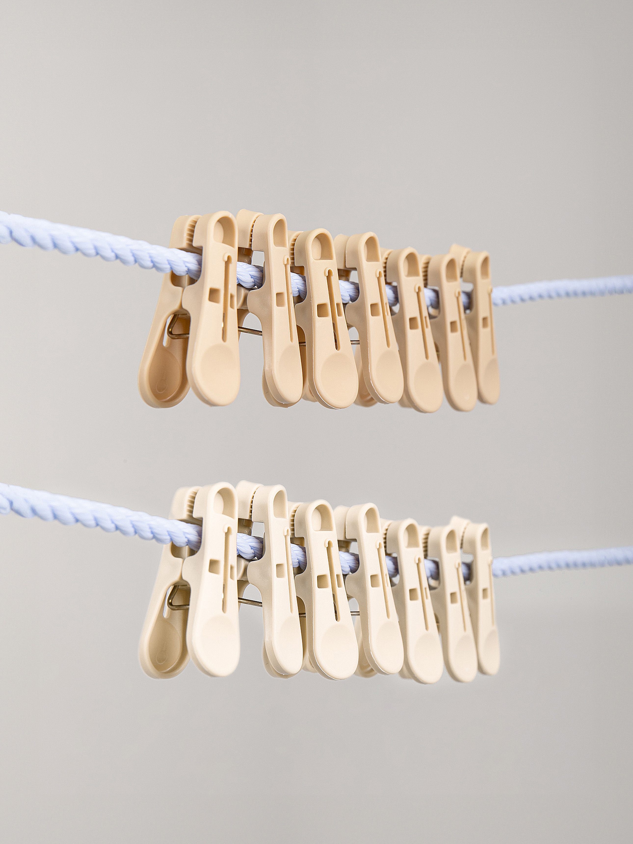 Pastel clothespins (14 pieces)