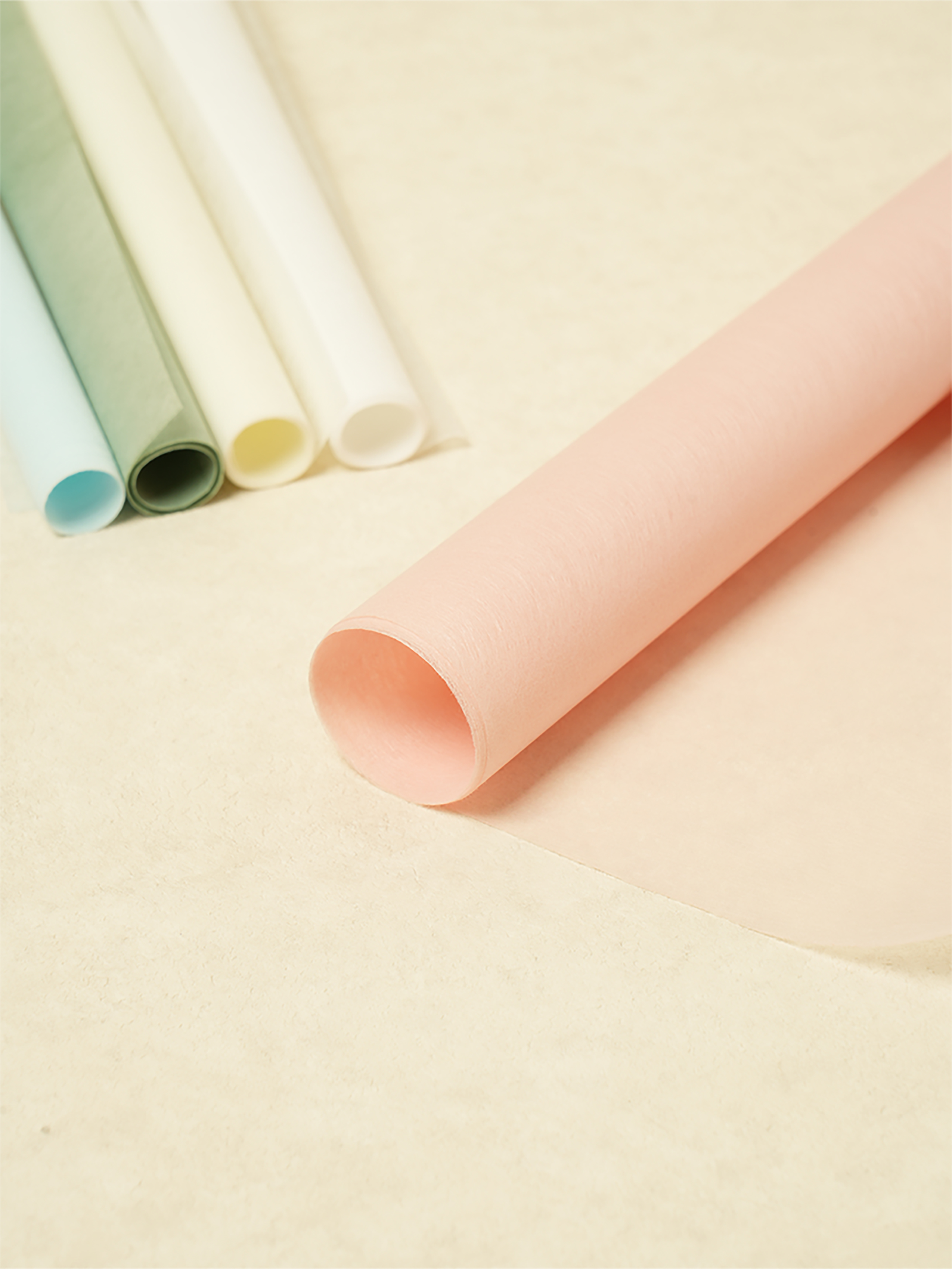 3 sheets of non-woven wrapping paper pink 50X70cm