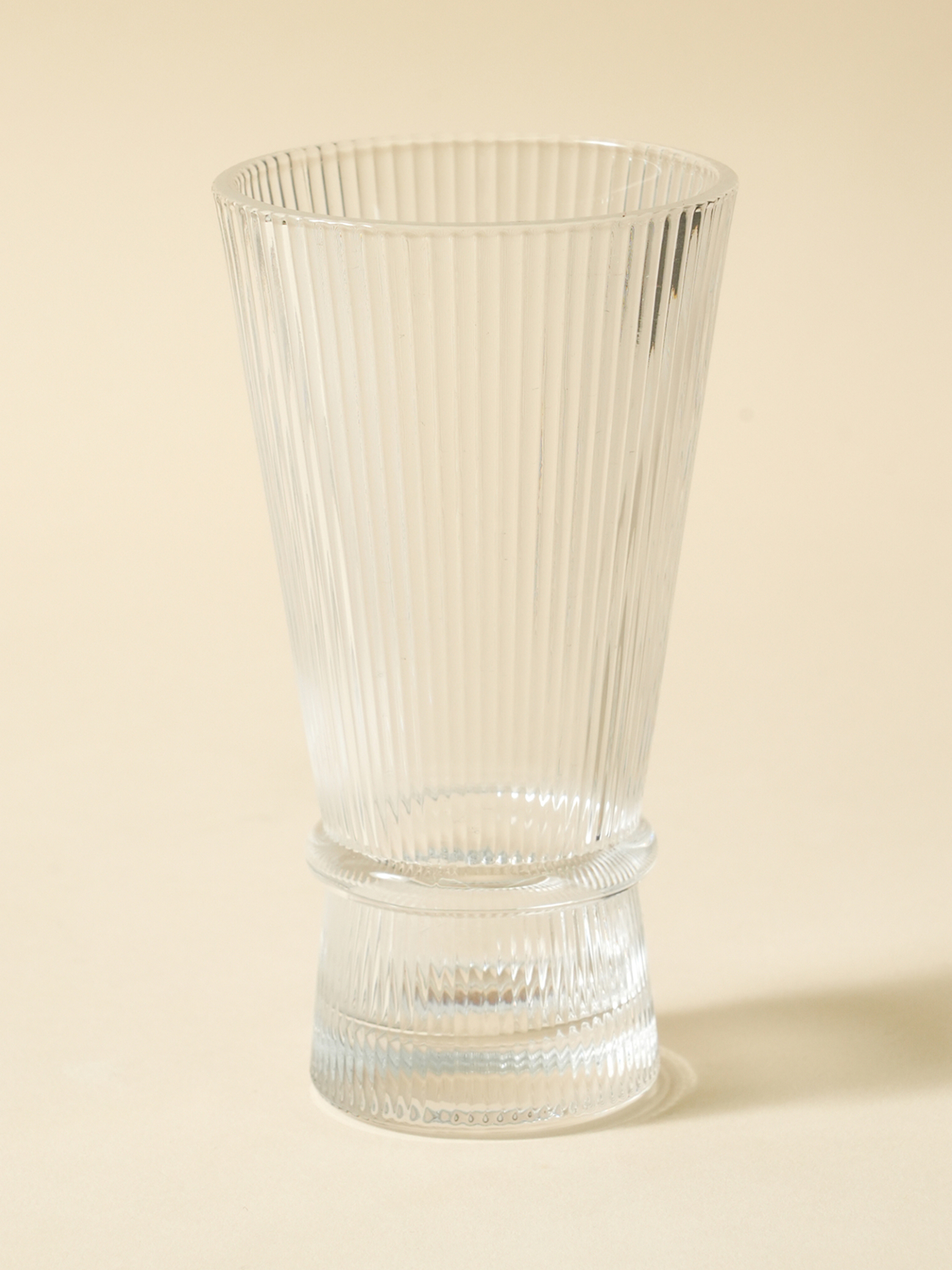 V-shaped embossed glass cup 290 ml