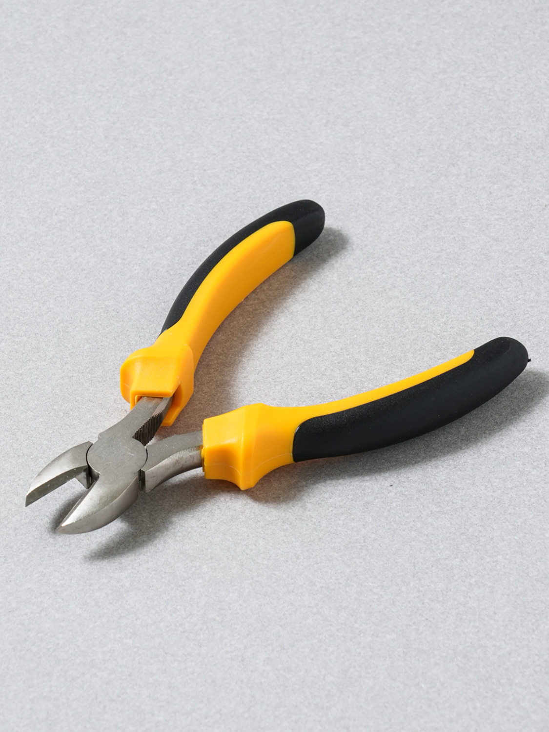 Nickel plated nippers 16.5 cm