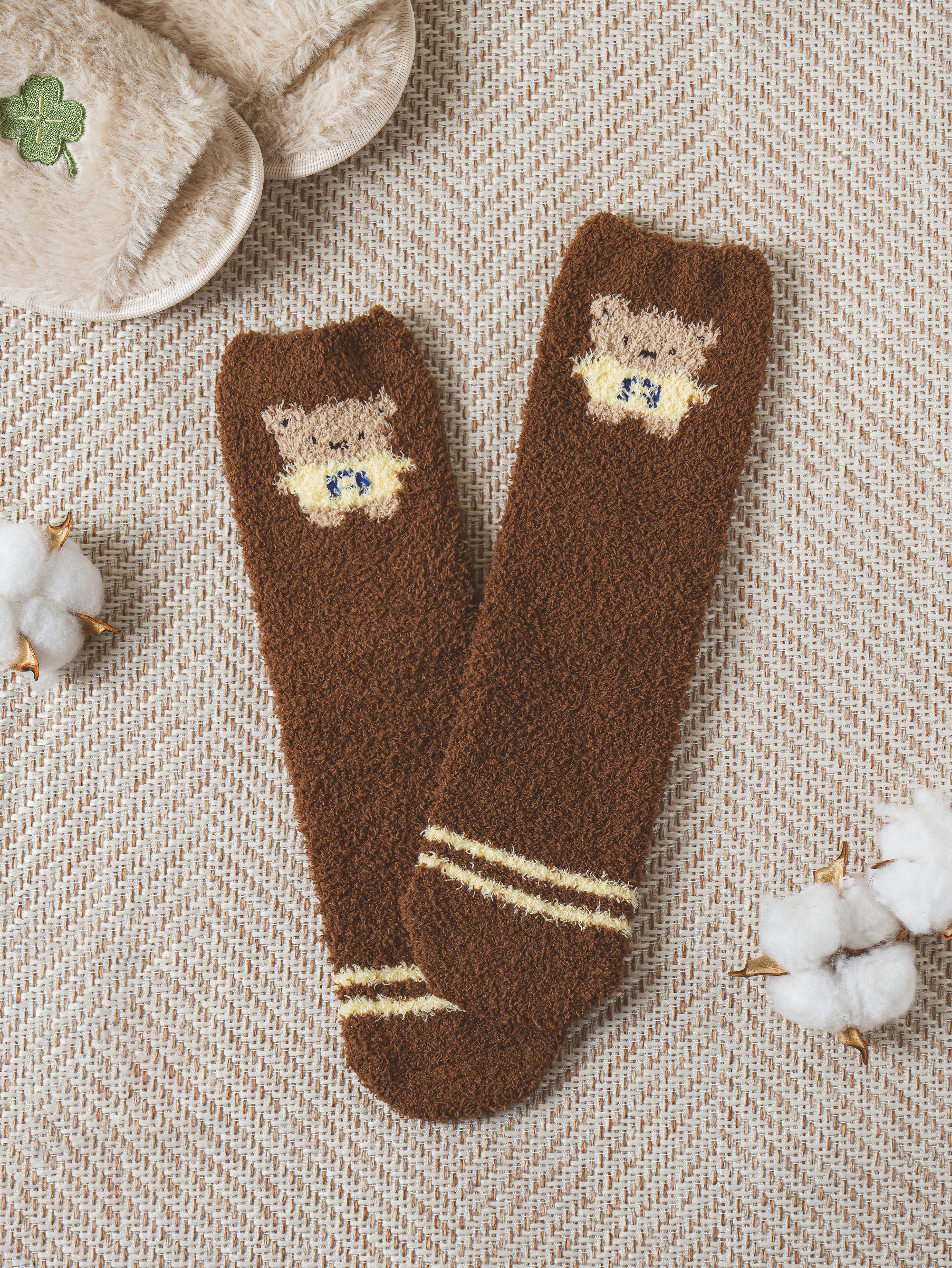 Women's Clothed Bear Sleep Socks Brown