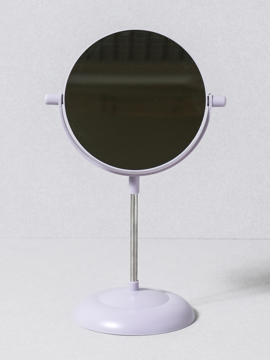 Prefabricated round double-sided stand mirror