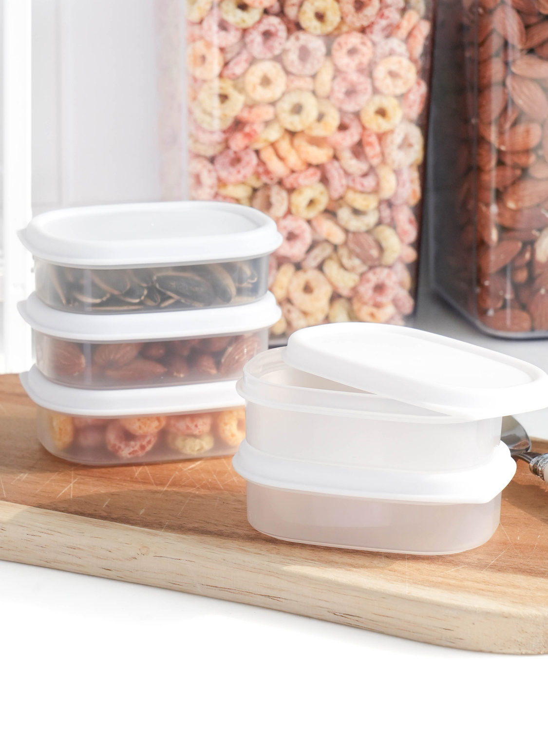 5 rectangular mini storage containers