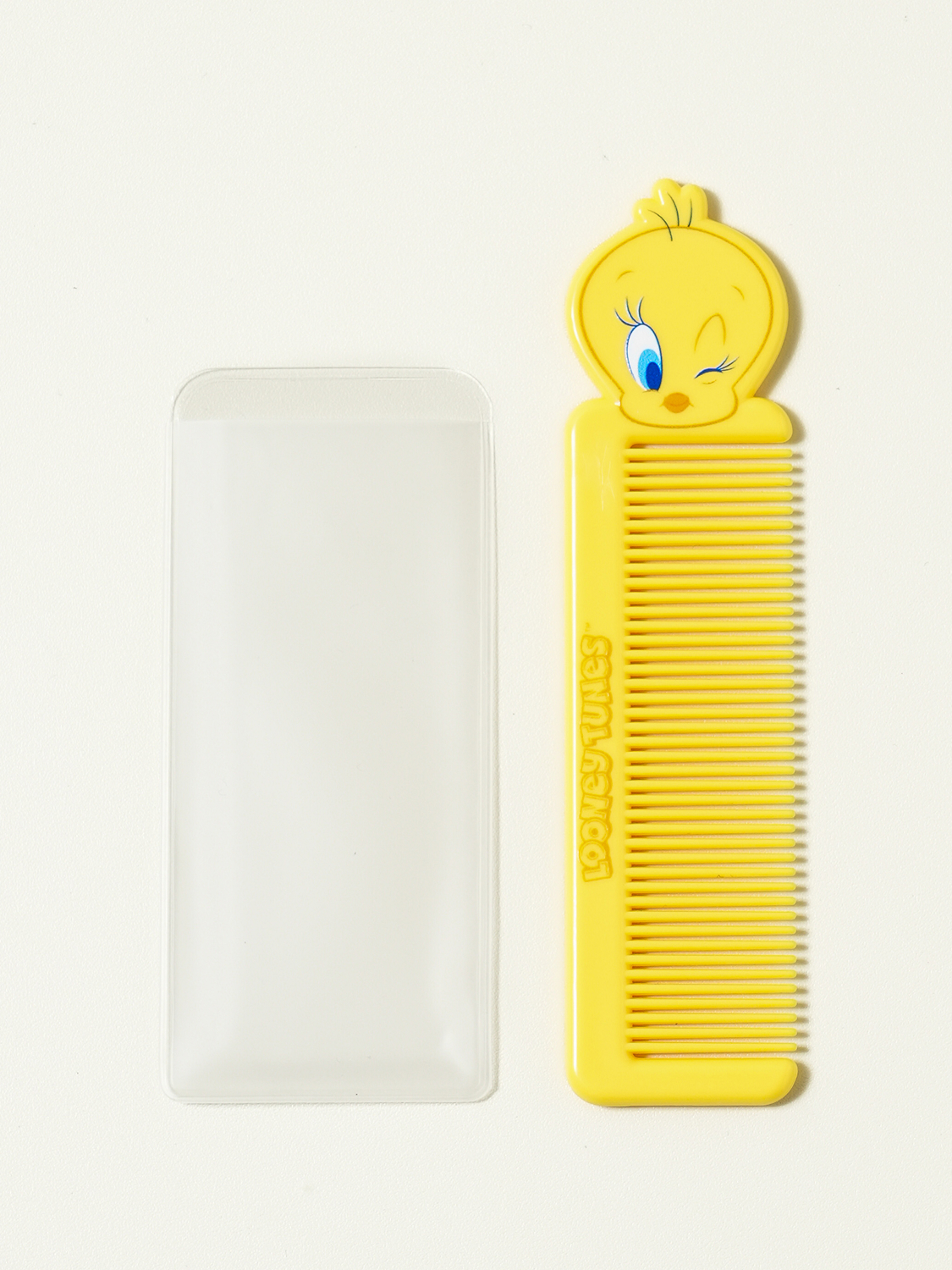 Looney Tunes Character Stick Comb