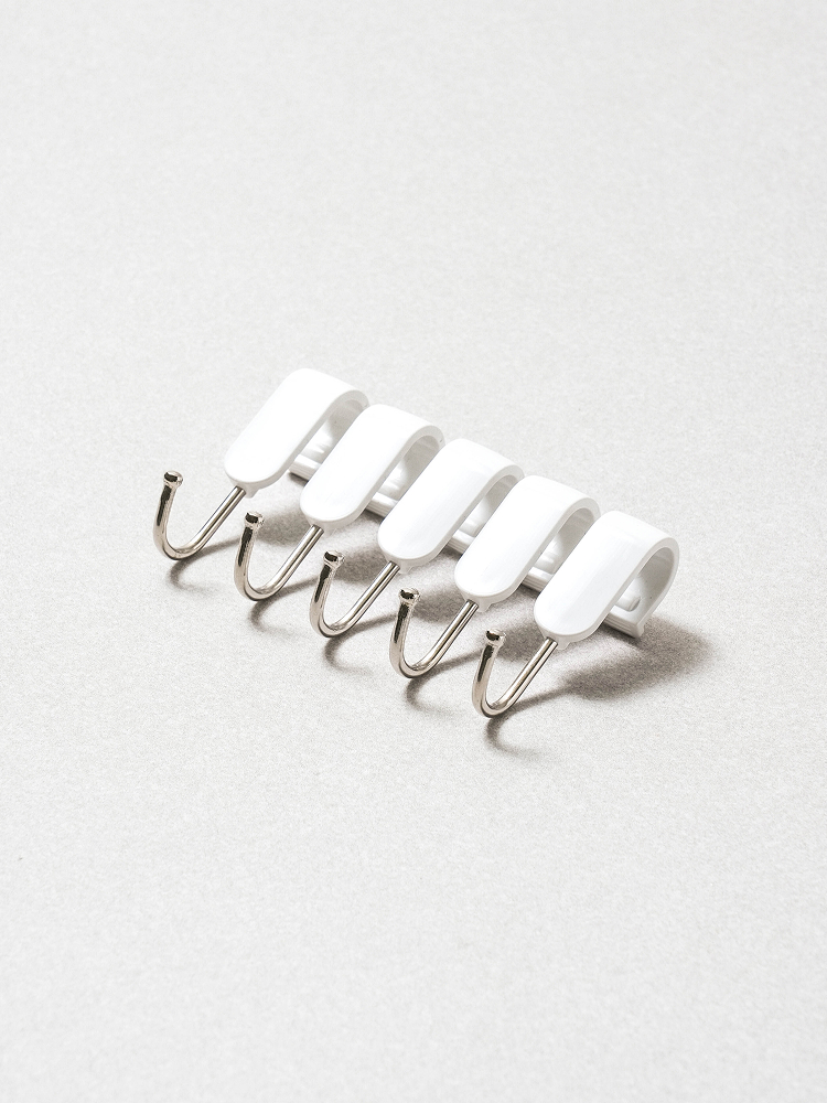 5 rod hooks included