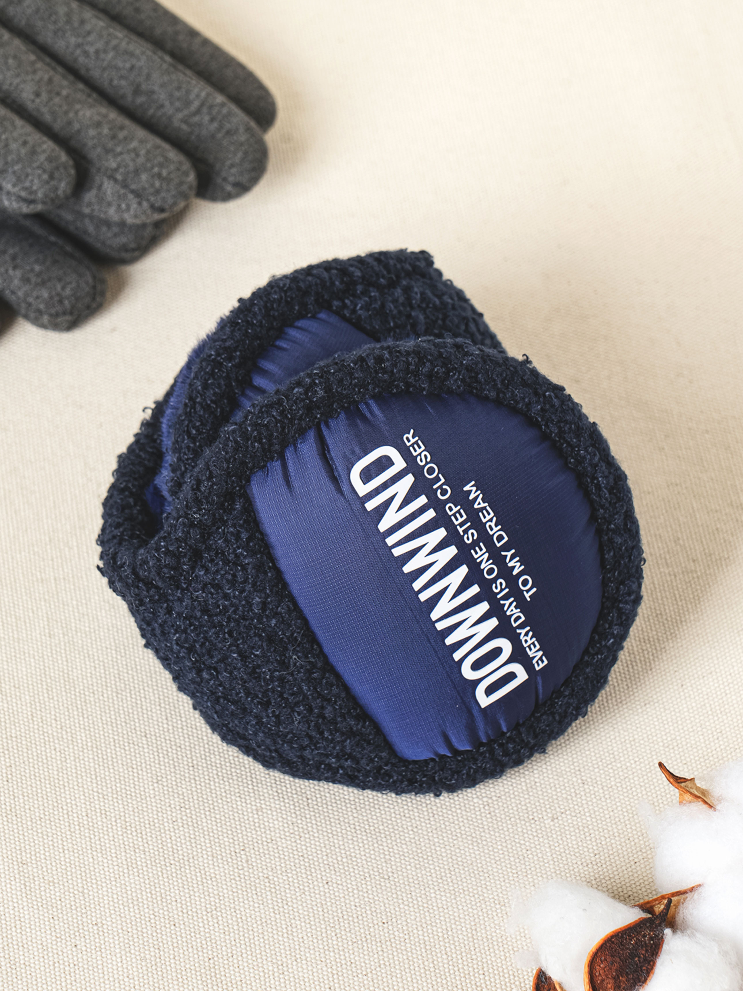 Padding point folding earmuffs (navy)