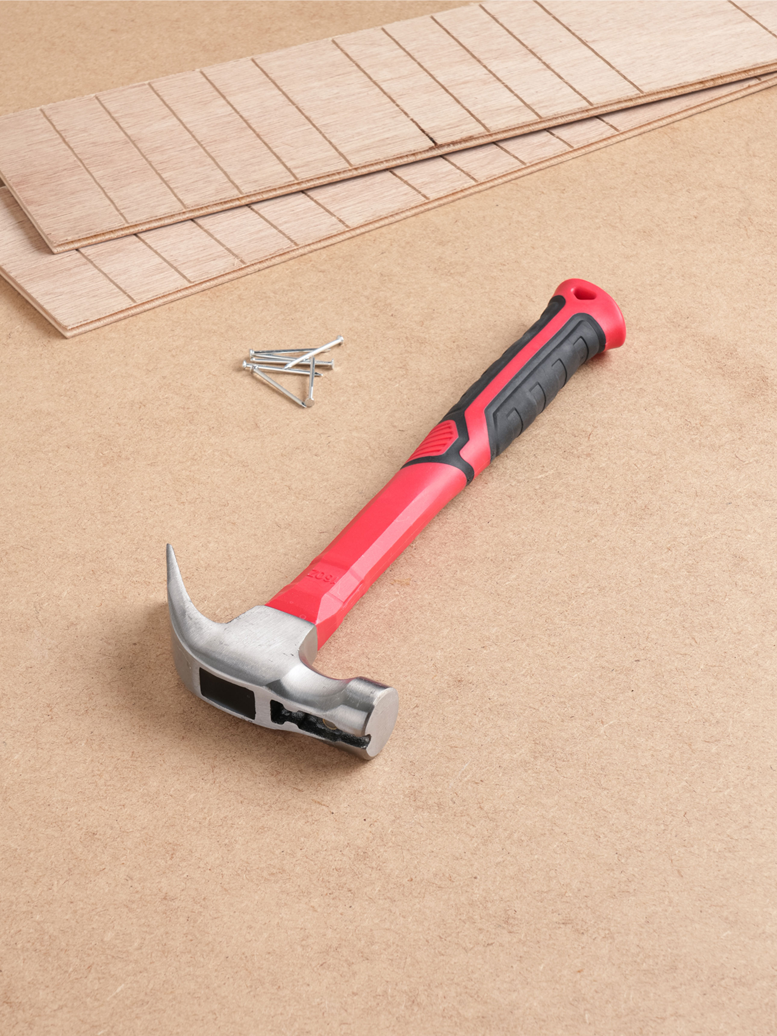 16oz claw hammer (magnetic tip)