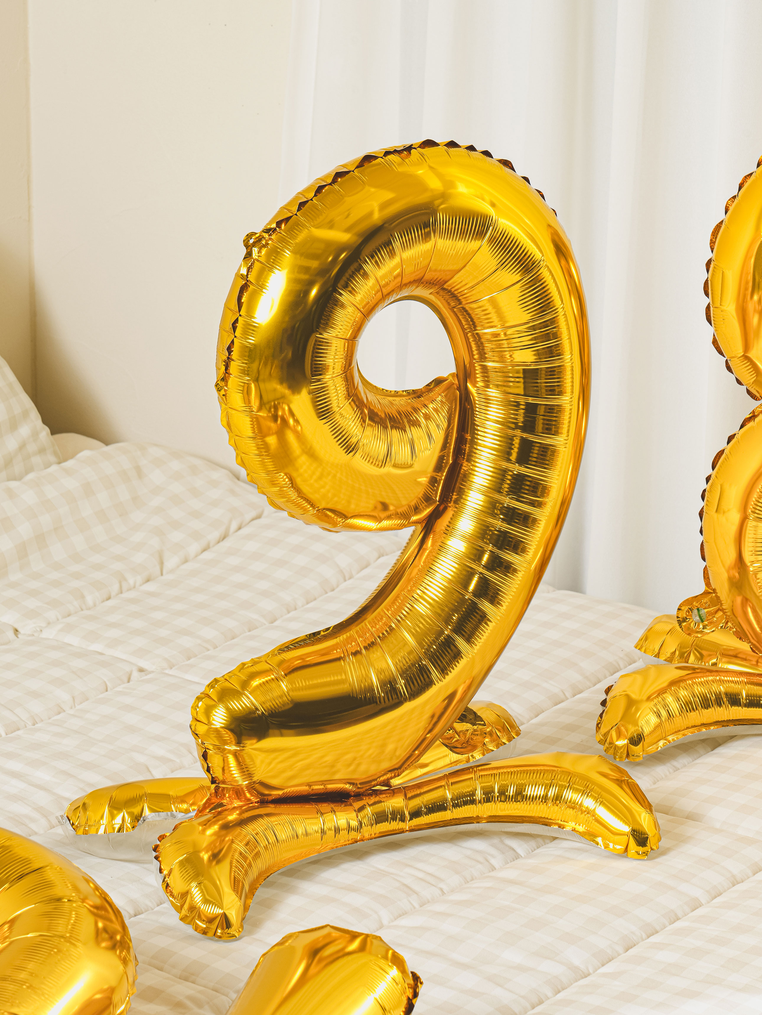 Gold Metallic Standing Number Balloon 9