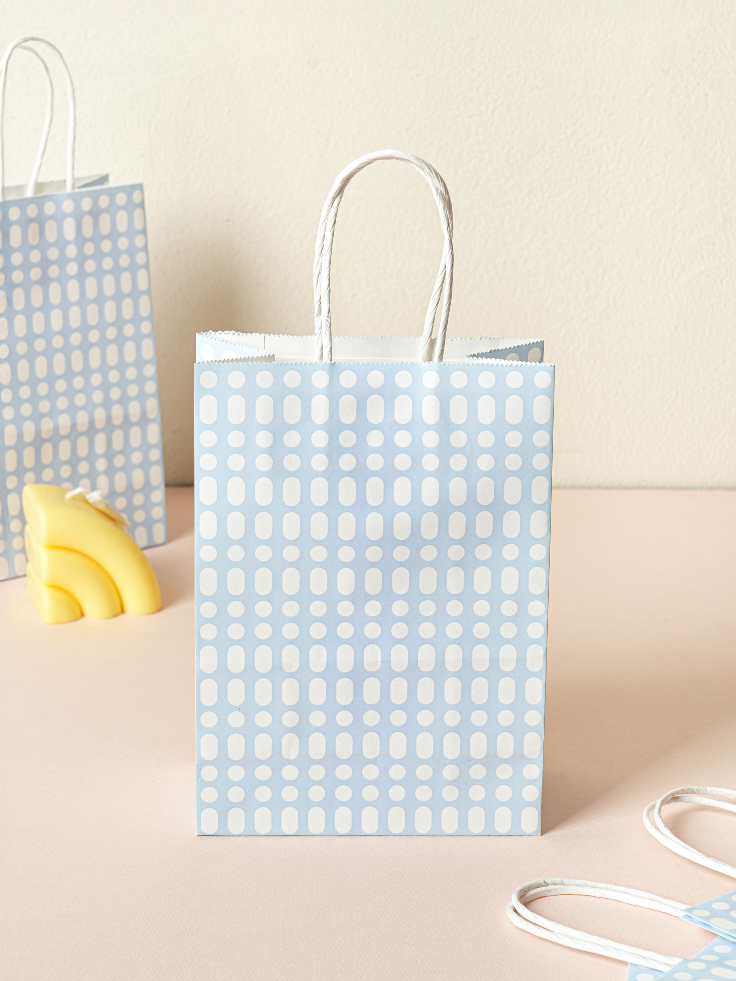 5 design kraft shopping bags