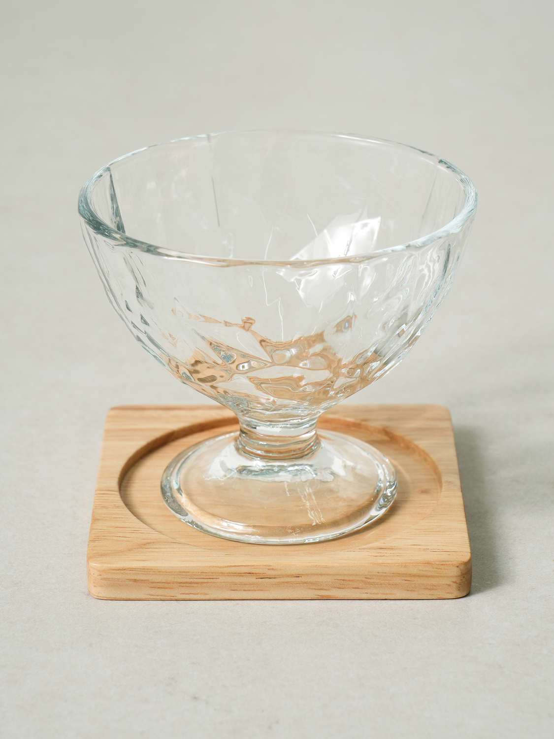 Rubber tree square coaster 10 cm