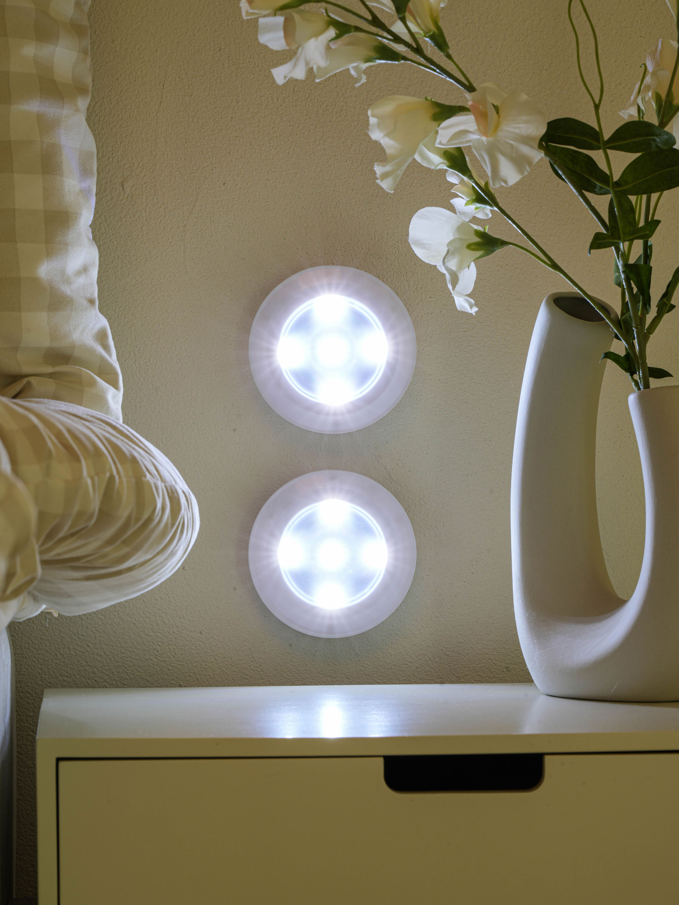 2 touch lights