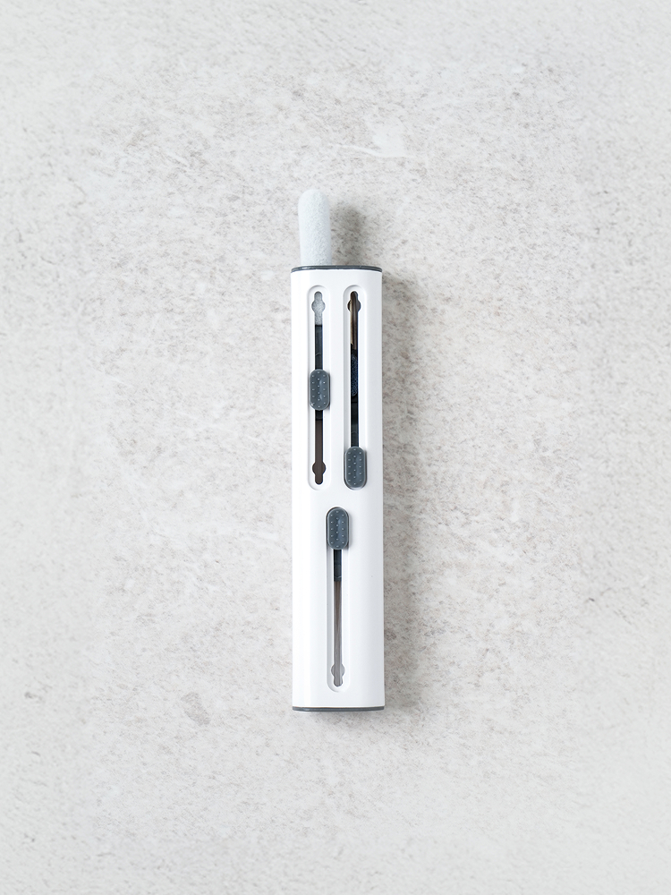 Wireless earphone all-in-one cleaning kit
