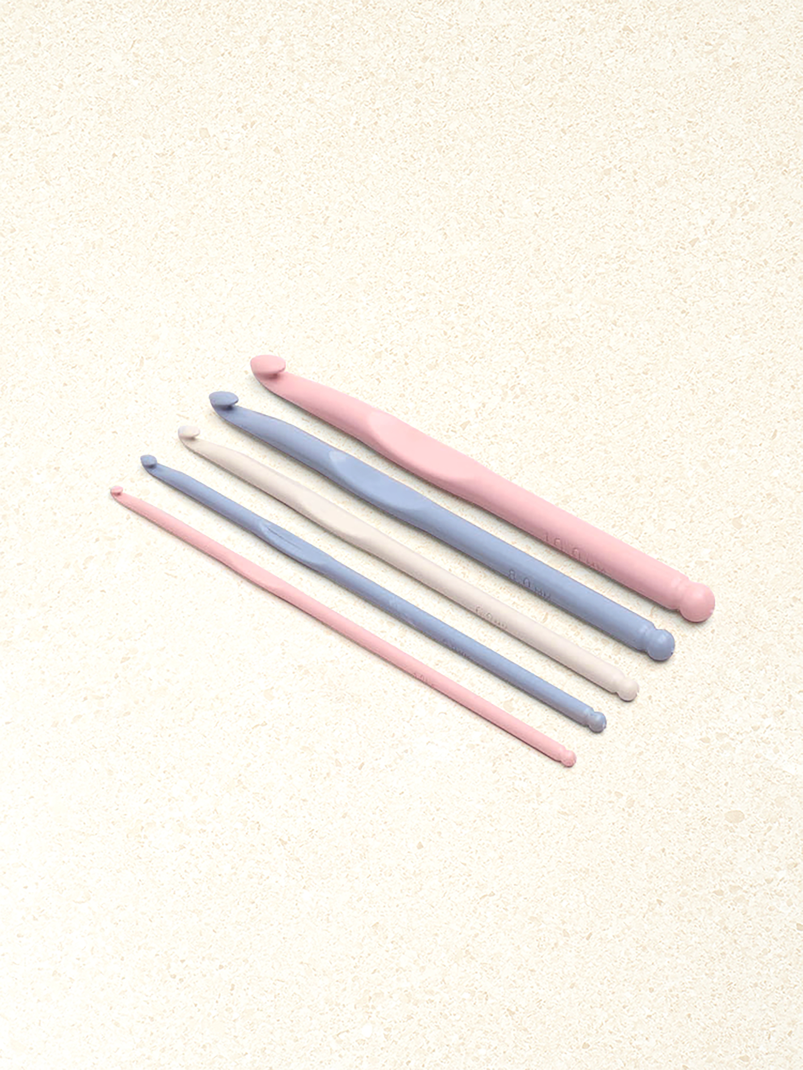 5 crochet hooks
