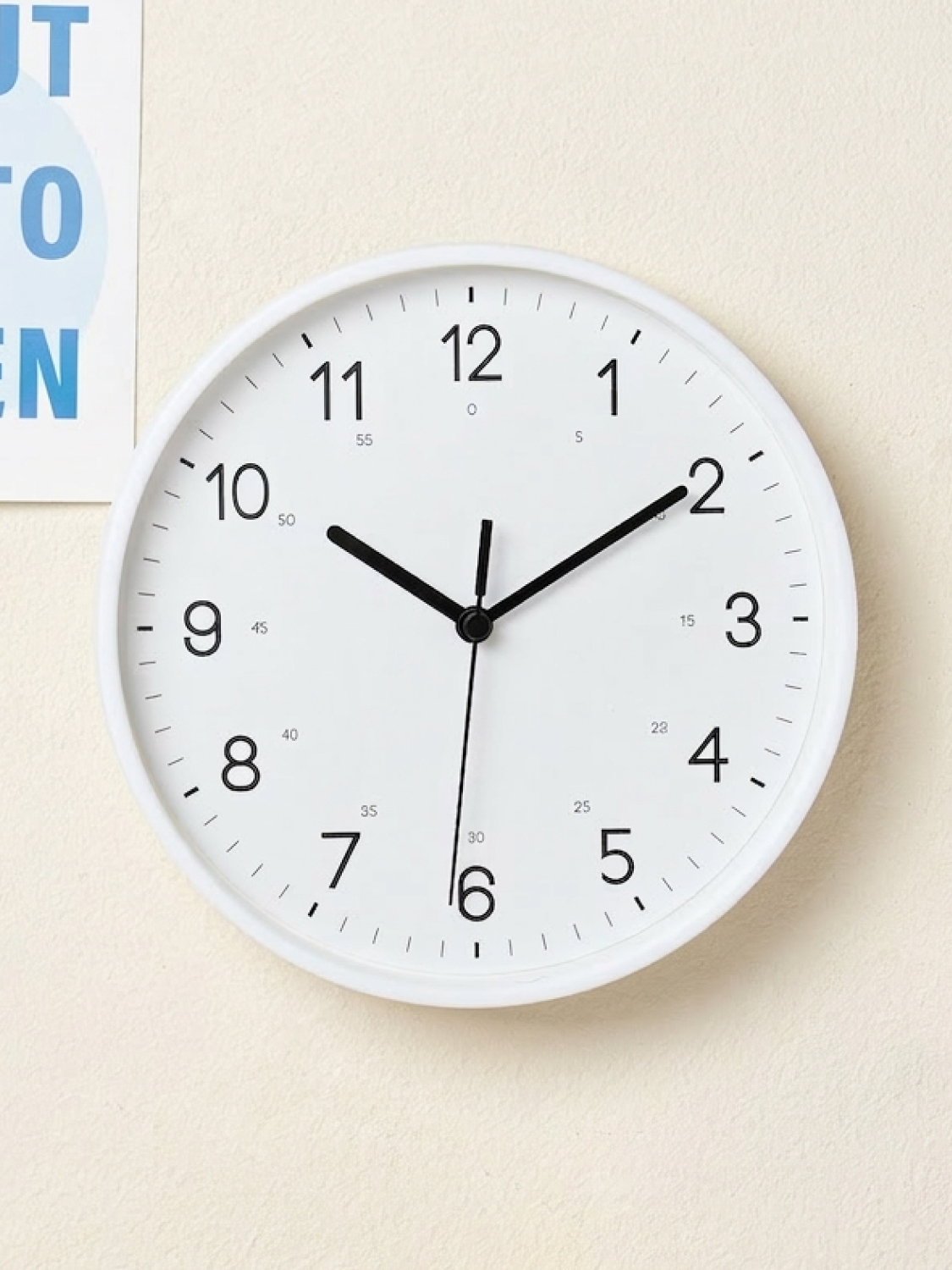 Simple round wall clock 20 cm ivory