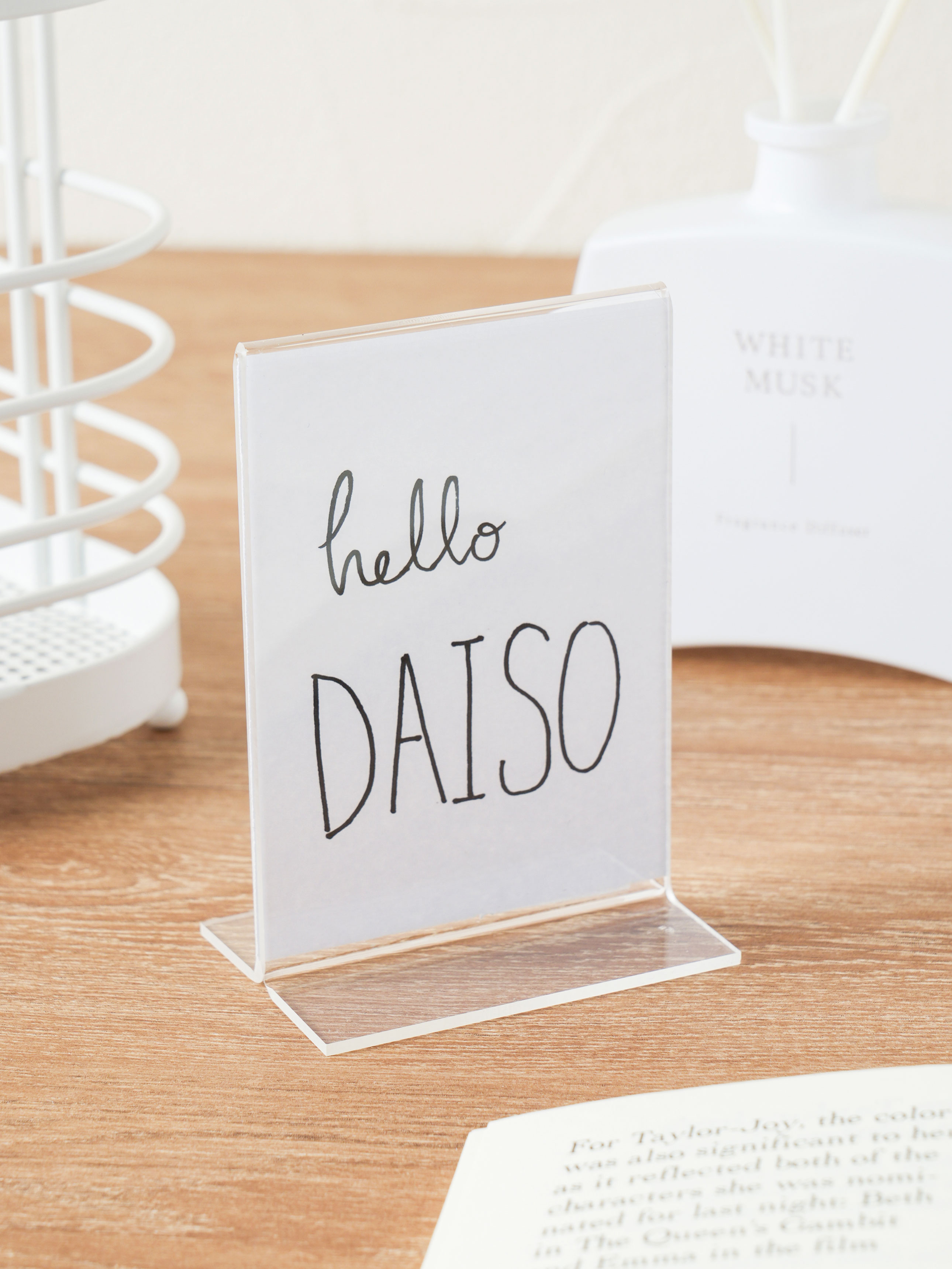 T-type vertical transparent card stand 7