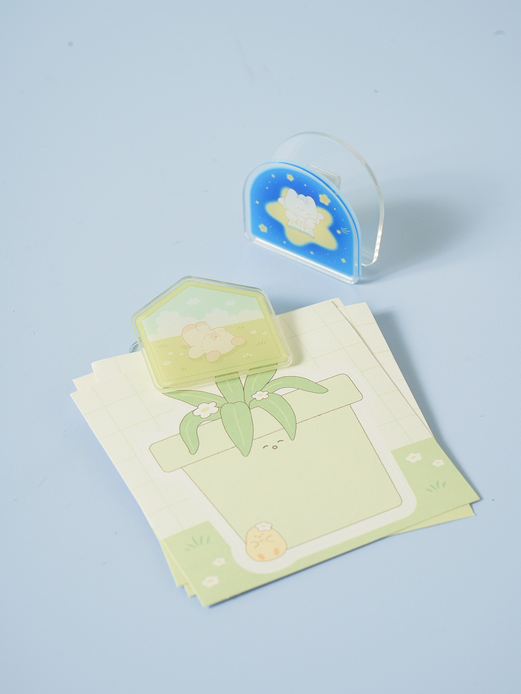 Dear Home Acrylic Magnetic Clips 2pcs