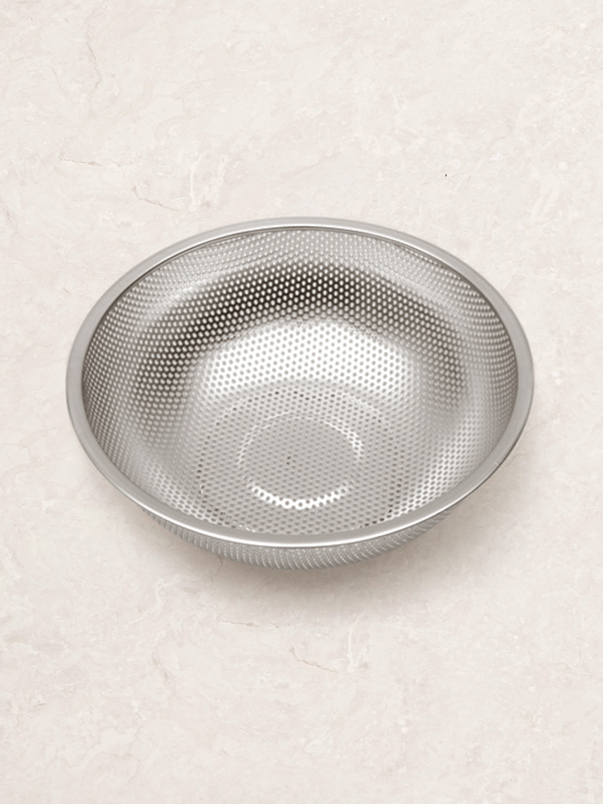 Stainless steel perforated tray 25cm