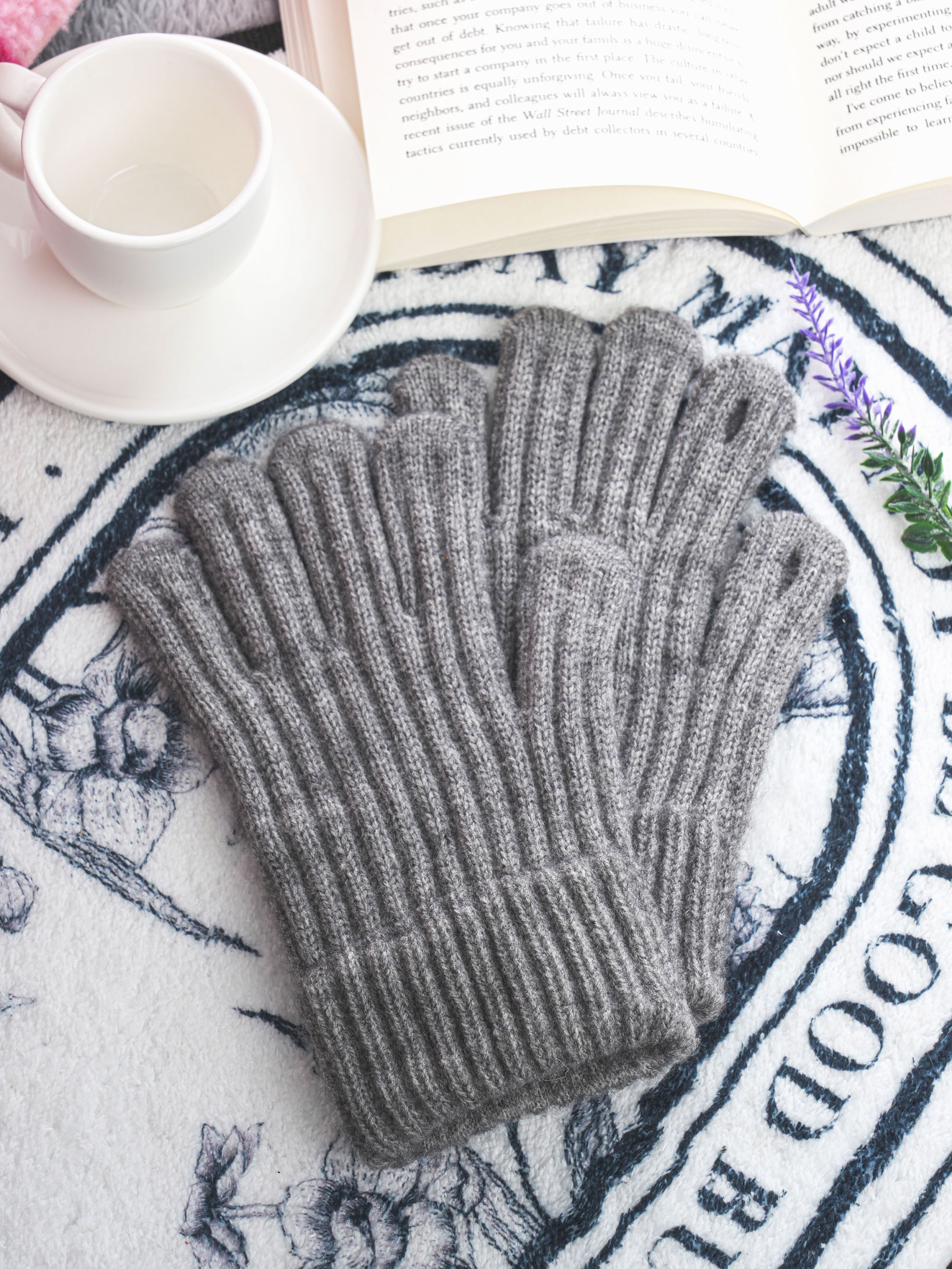 ribbed finger hole gloves gray