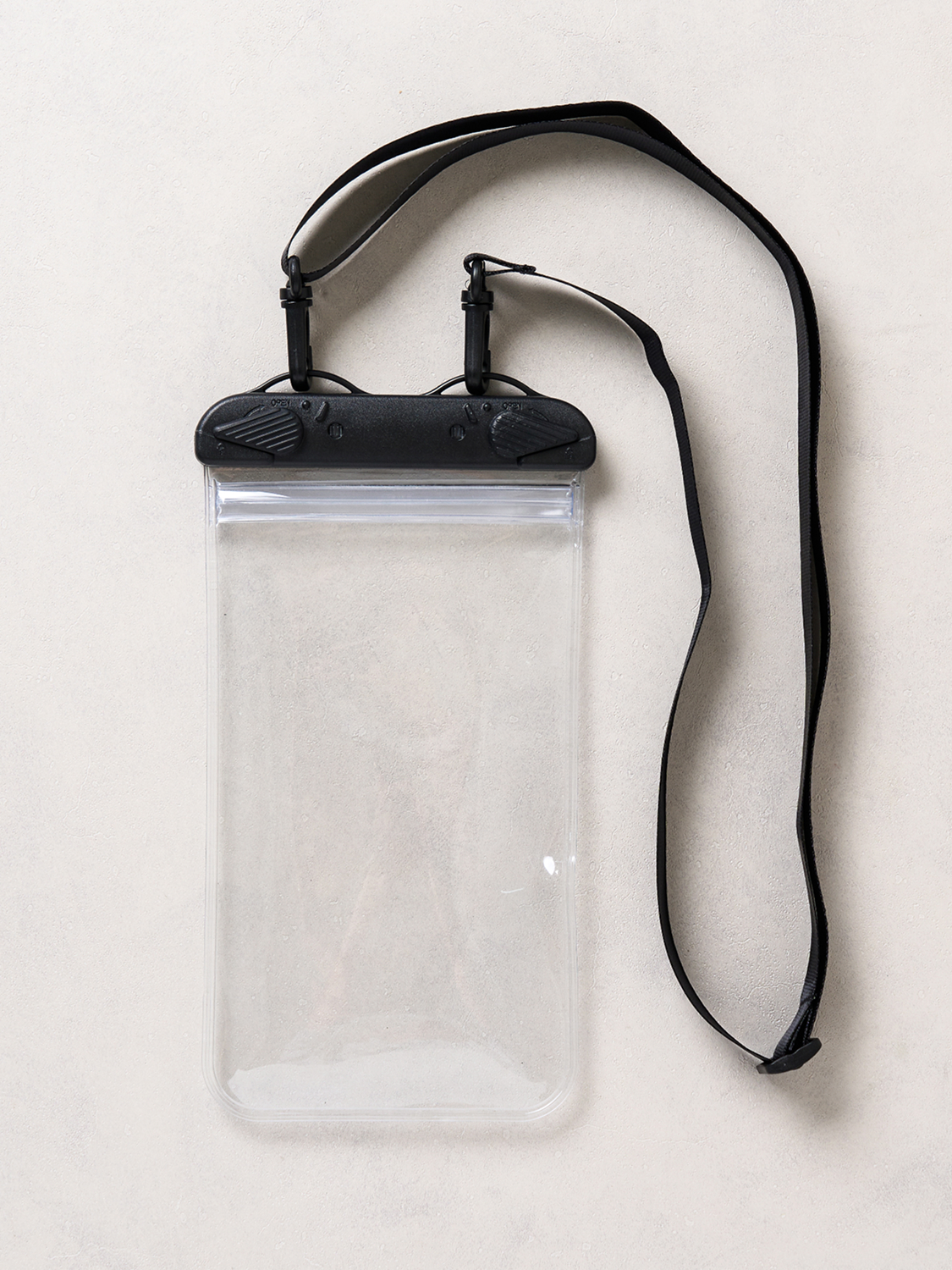 Basic smartphone waterproof pack clip type