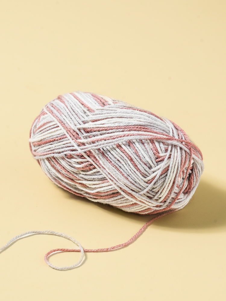 Mix color acrylic knitting yarn 50 g pink
