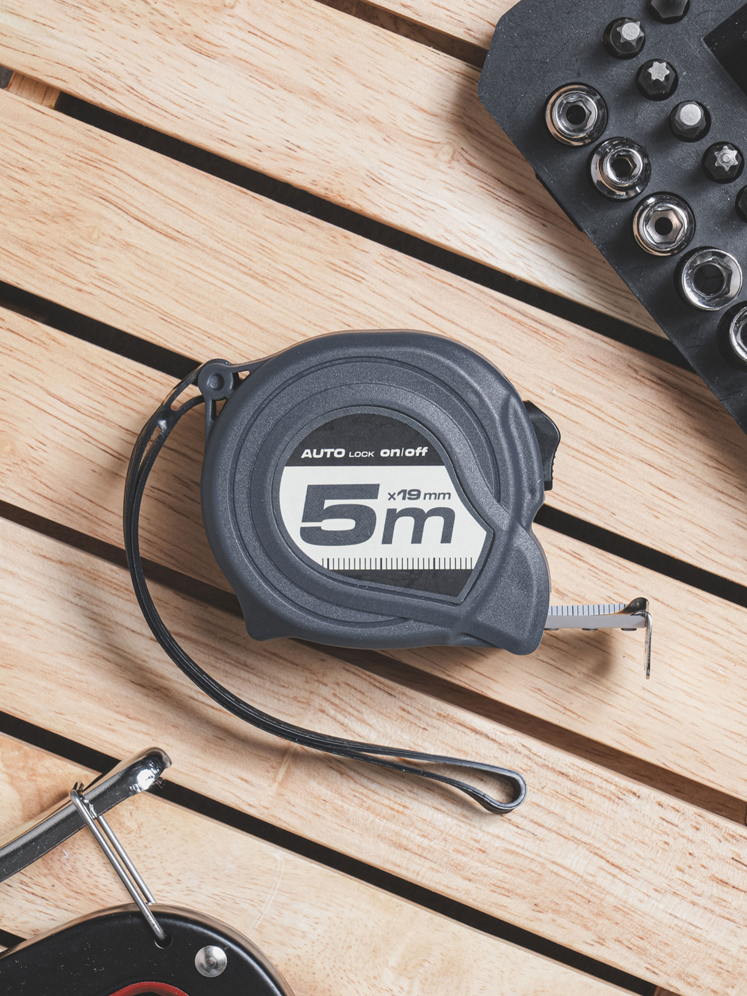 Self-autolock tape measure 19 mm