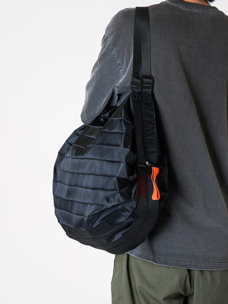 Travel foldable shoulder bag black