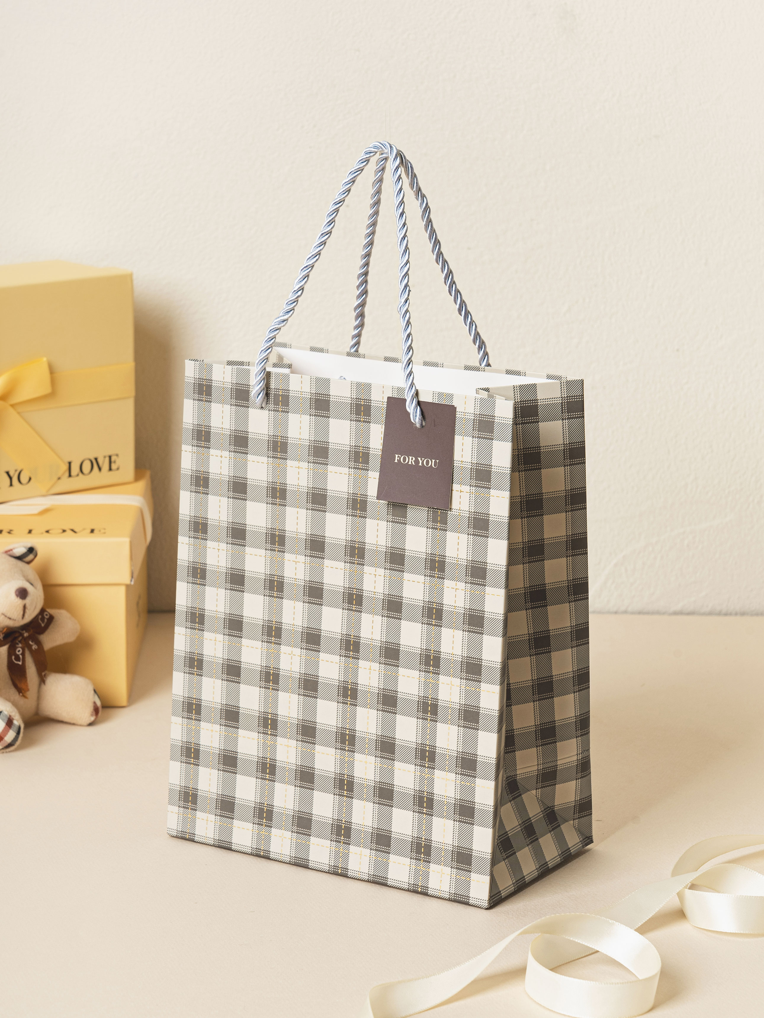 Checkered gold foil gift bag khaki