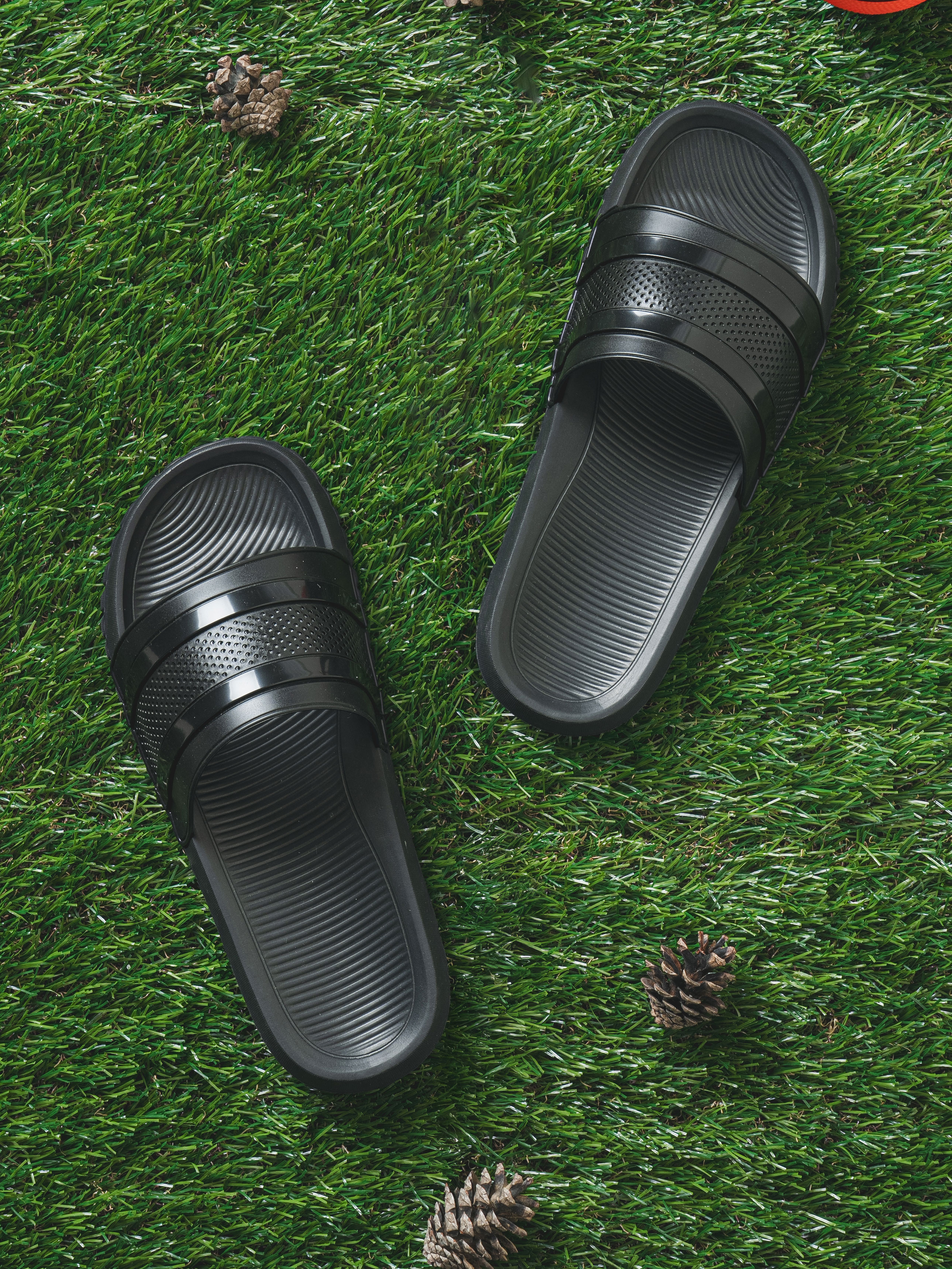 Lee Seon Slippers 260~280 mm