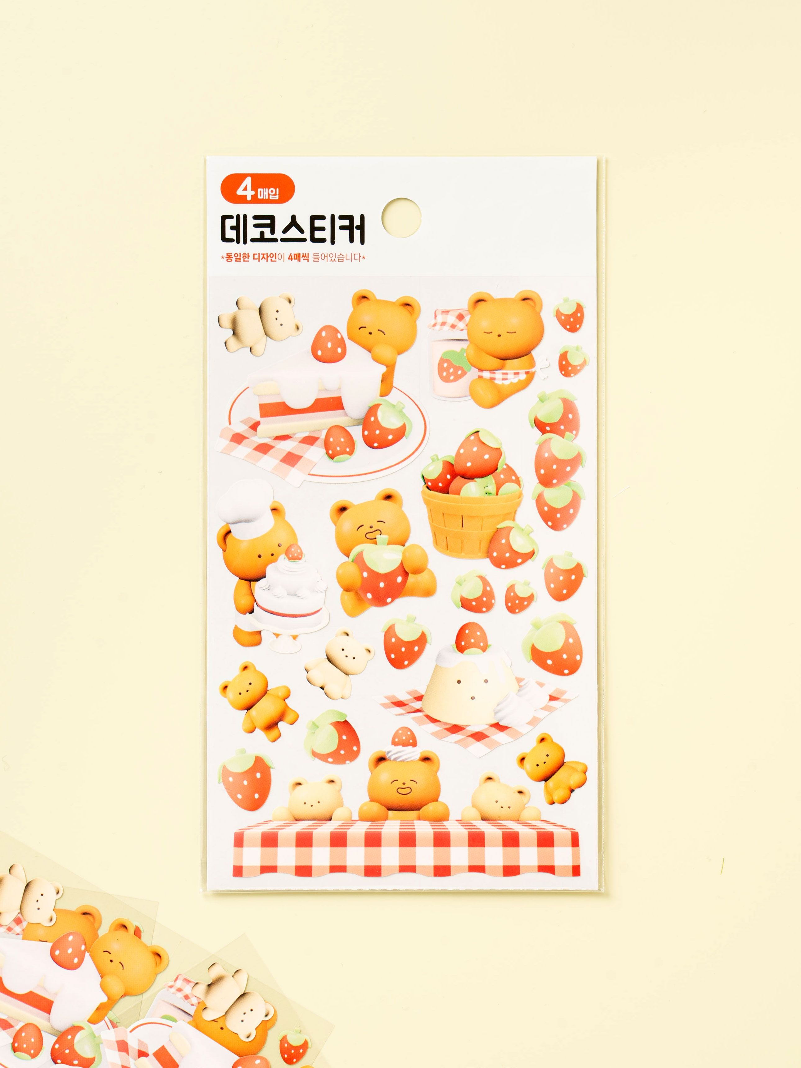4 pieces of 3D strawberry bear stickers