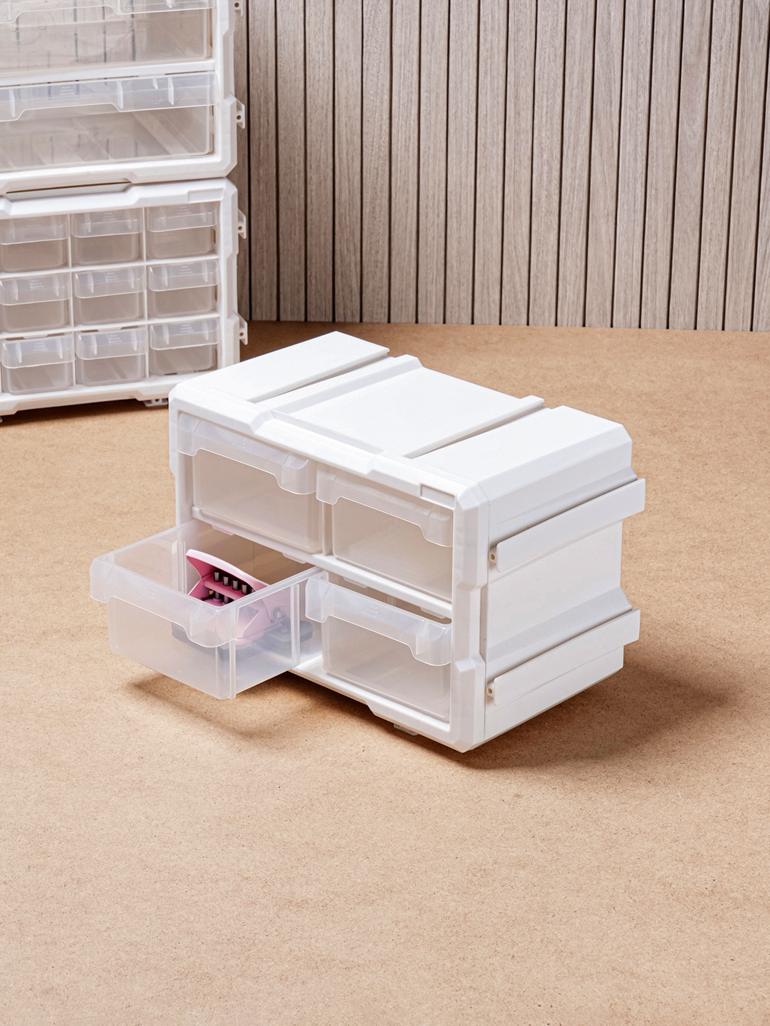 4 combined storage boxes