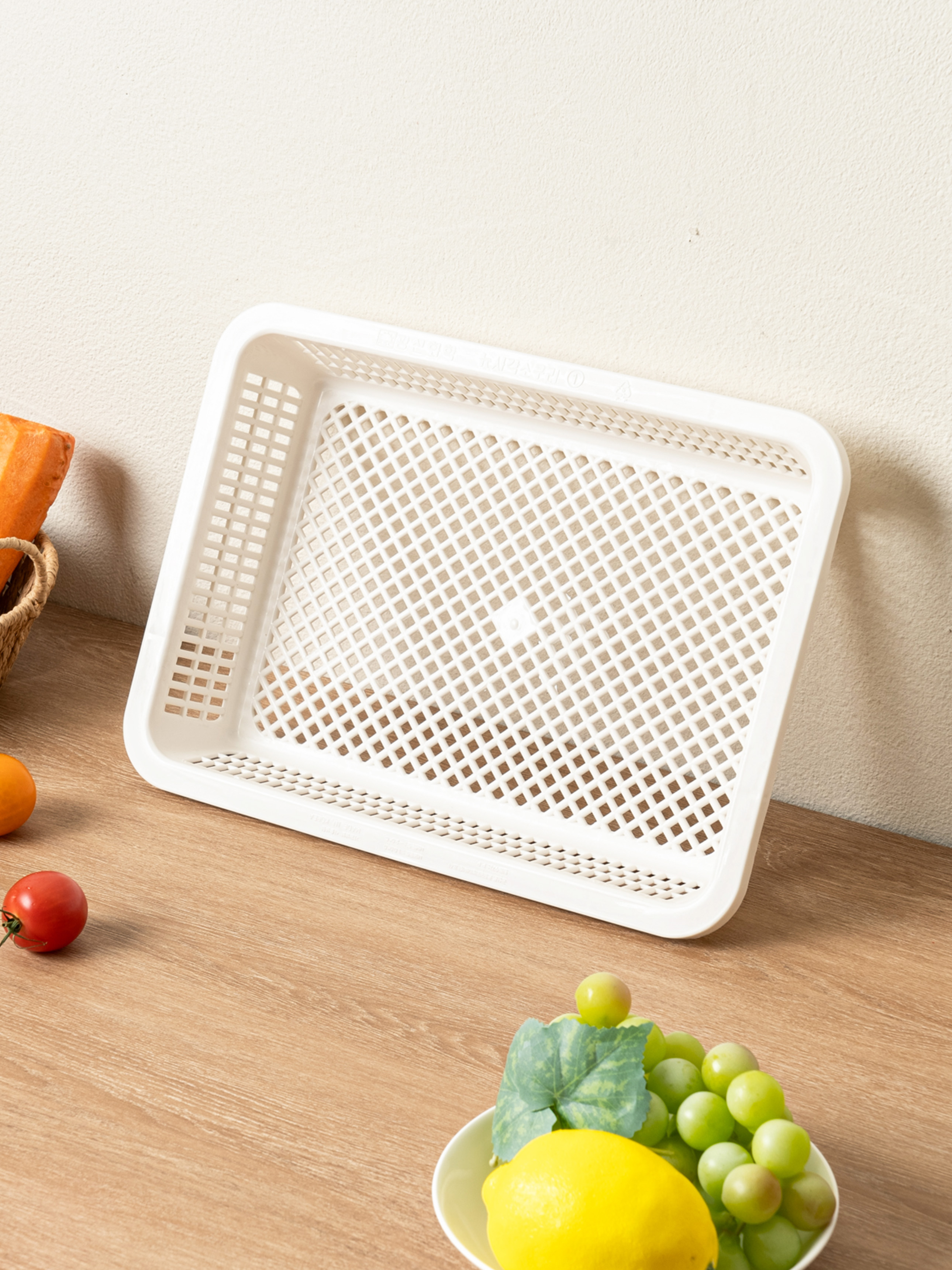 Rectangular shallow tray 33.5 cm