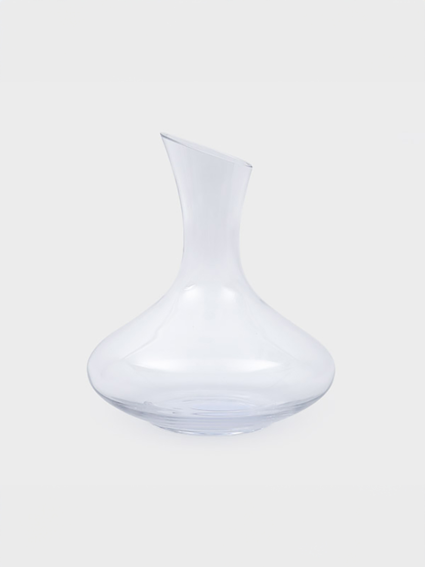 clear wine decanter