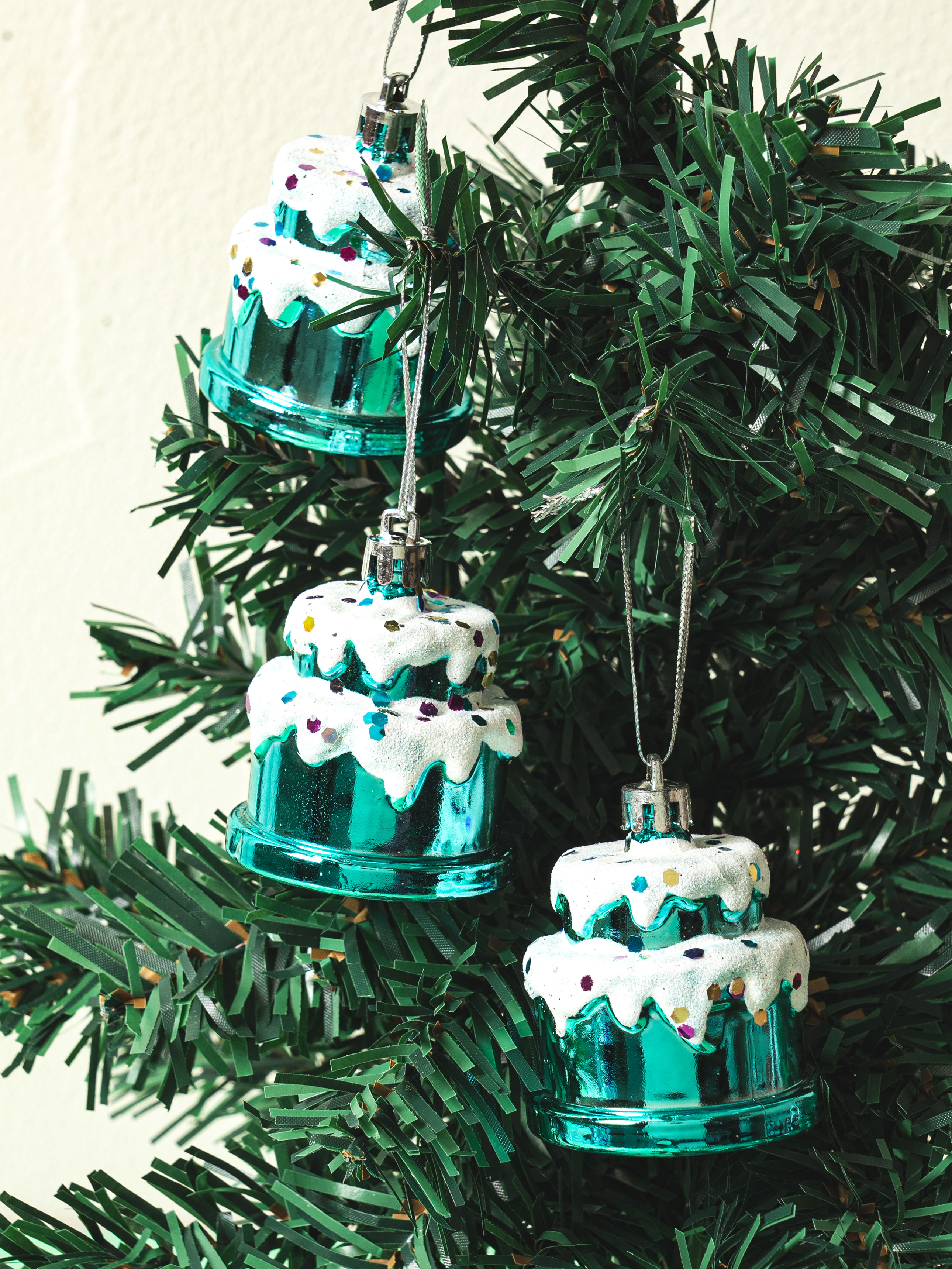 Christmas cake shaped tree decorations 3pcs blue