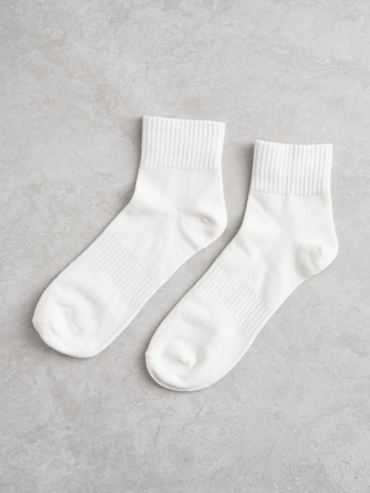 Monfoot Men's Arch Banding Short Socks White